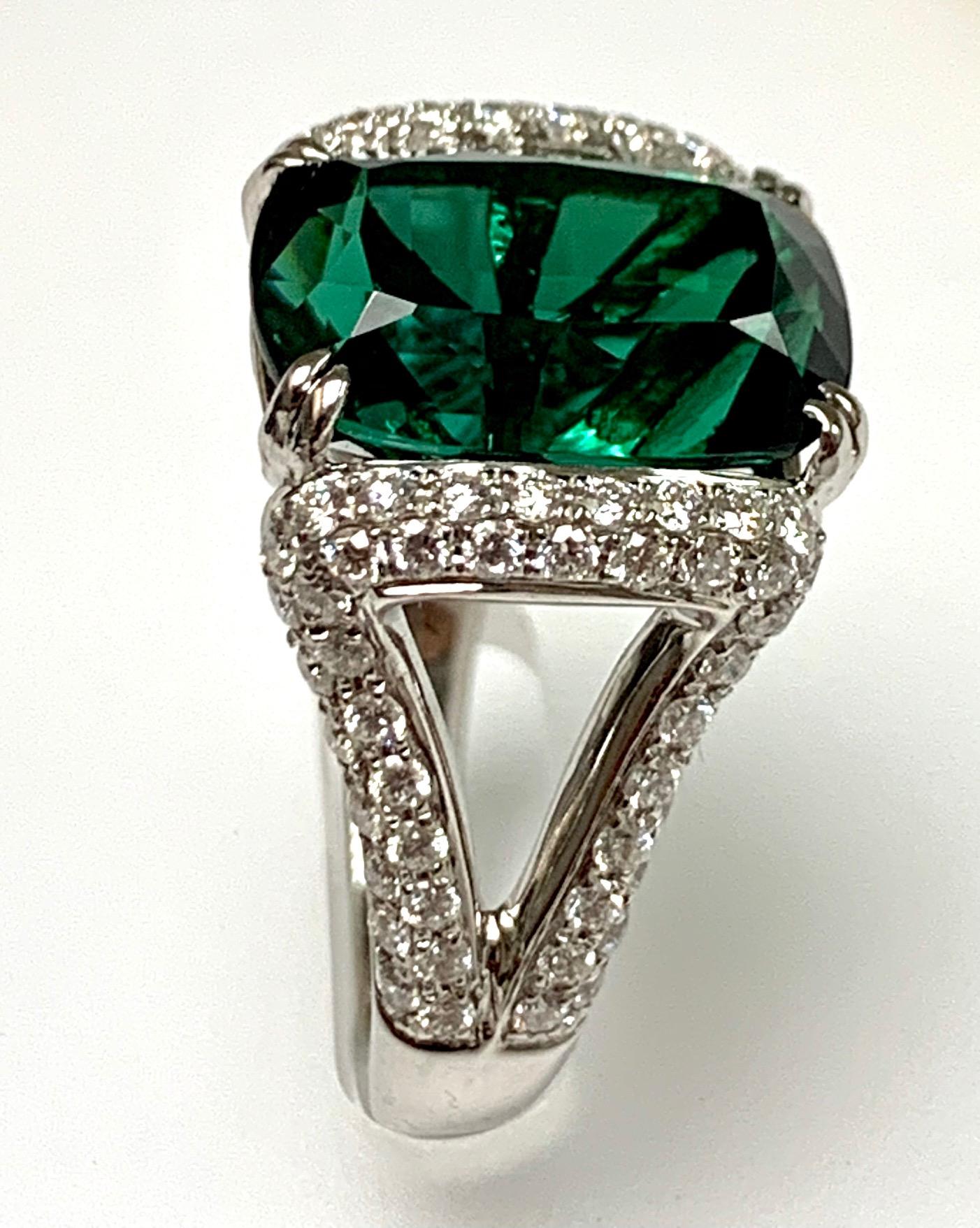 Modern 8.63 Carat Cushion Green Tourmaline Diamonds Cocktail Ring For Sale