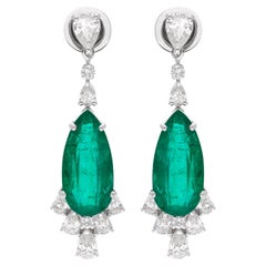 Pendientes colgantes de esmeralda de 8,63 quilates 2,00 quilates Diamante 18k Oro Blanco