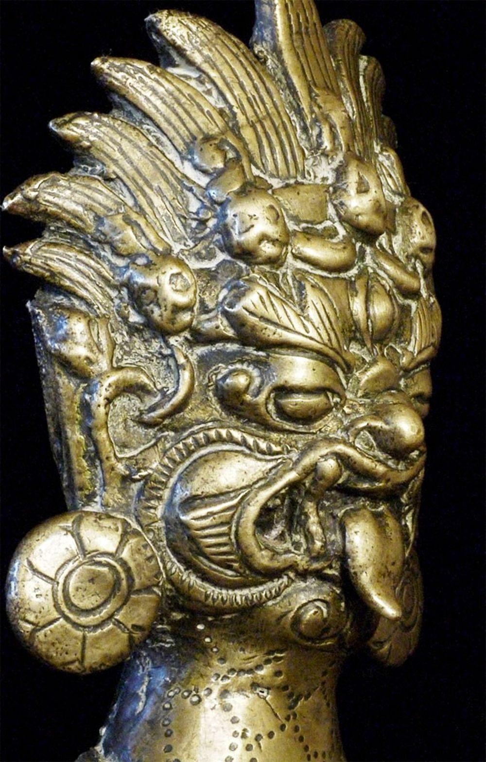 18th/19thC Nepalese Bronze or Brass Fierce Deity - 8630 In Good Condition For Sale In Ukiah, CA