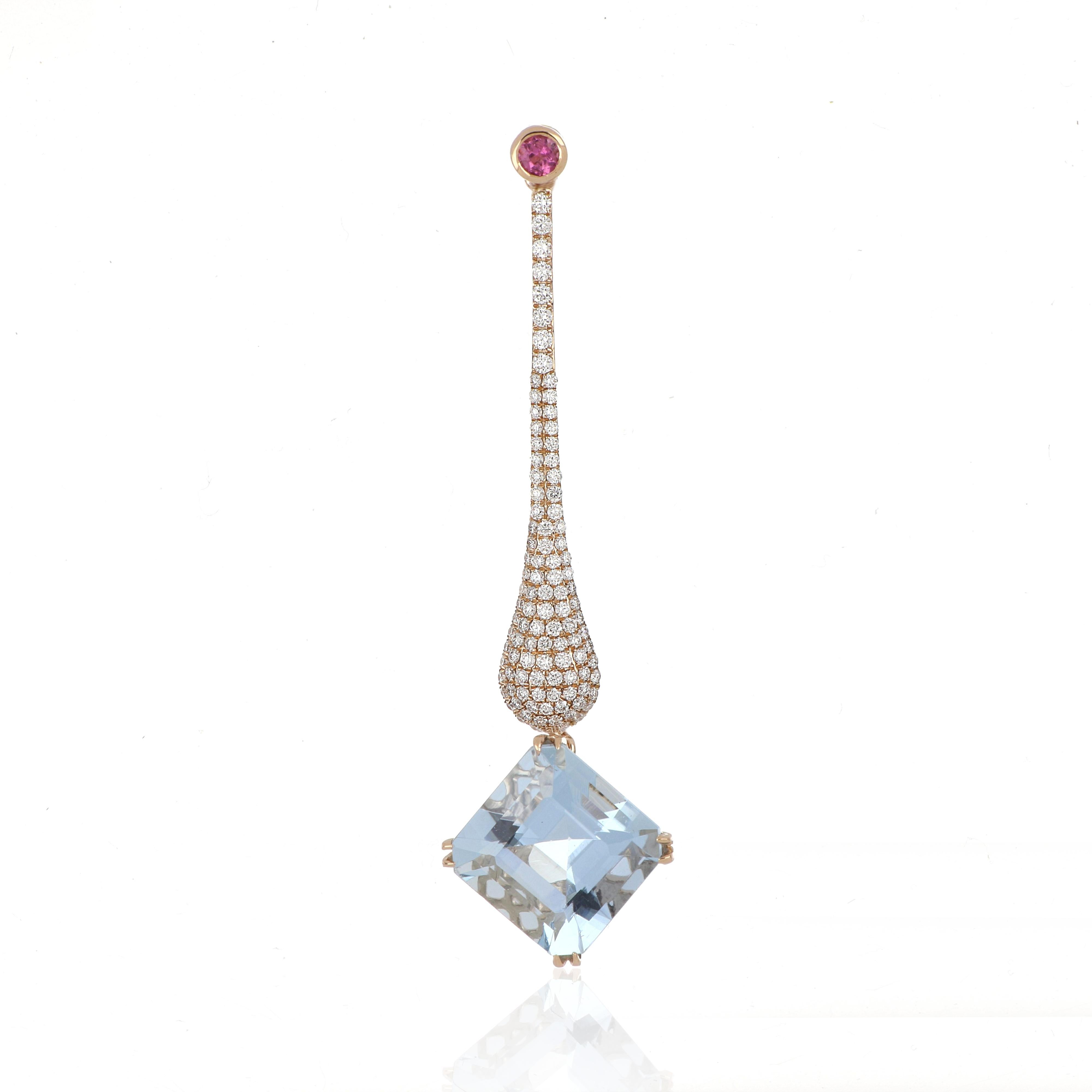 Orecchino di Morganite e Acquamarina da 8,64 carati totali con diamanti in oro 18 carati In condizioni Nuovo in vendita a JAIPUR, IN