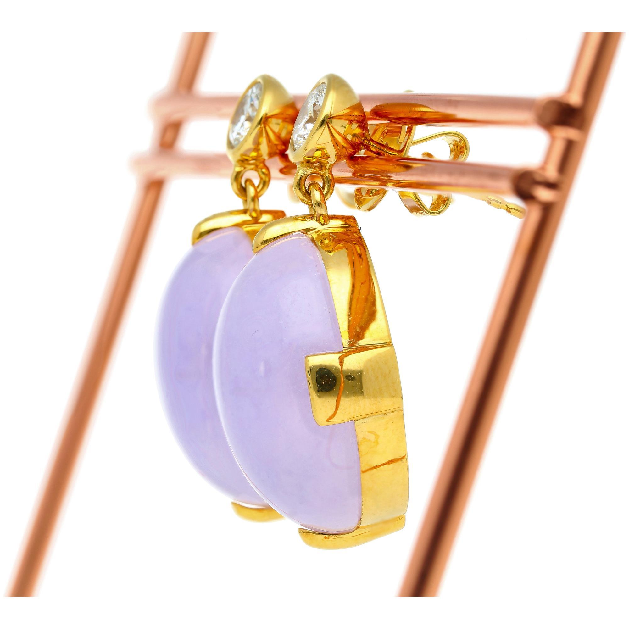 Taglio ovale Set di collana e orecchini in oro con diamanti e giada viola da 86,44 carati in vendita