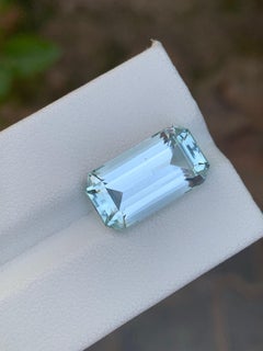 8.65 Carat Natural Loose Aquamarine Emerald Shape Gemstone
