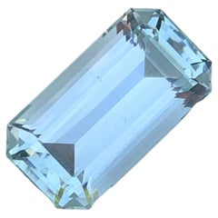 8.65 Carat Natural Loose Aquamarine Emerald Shape Gemstone