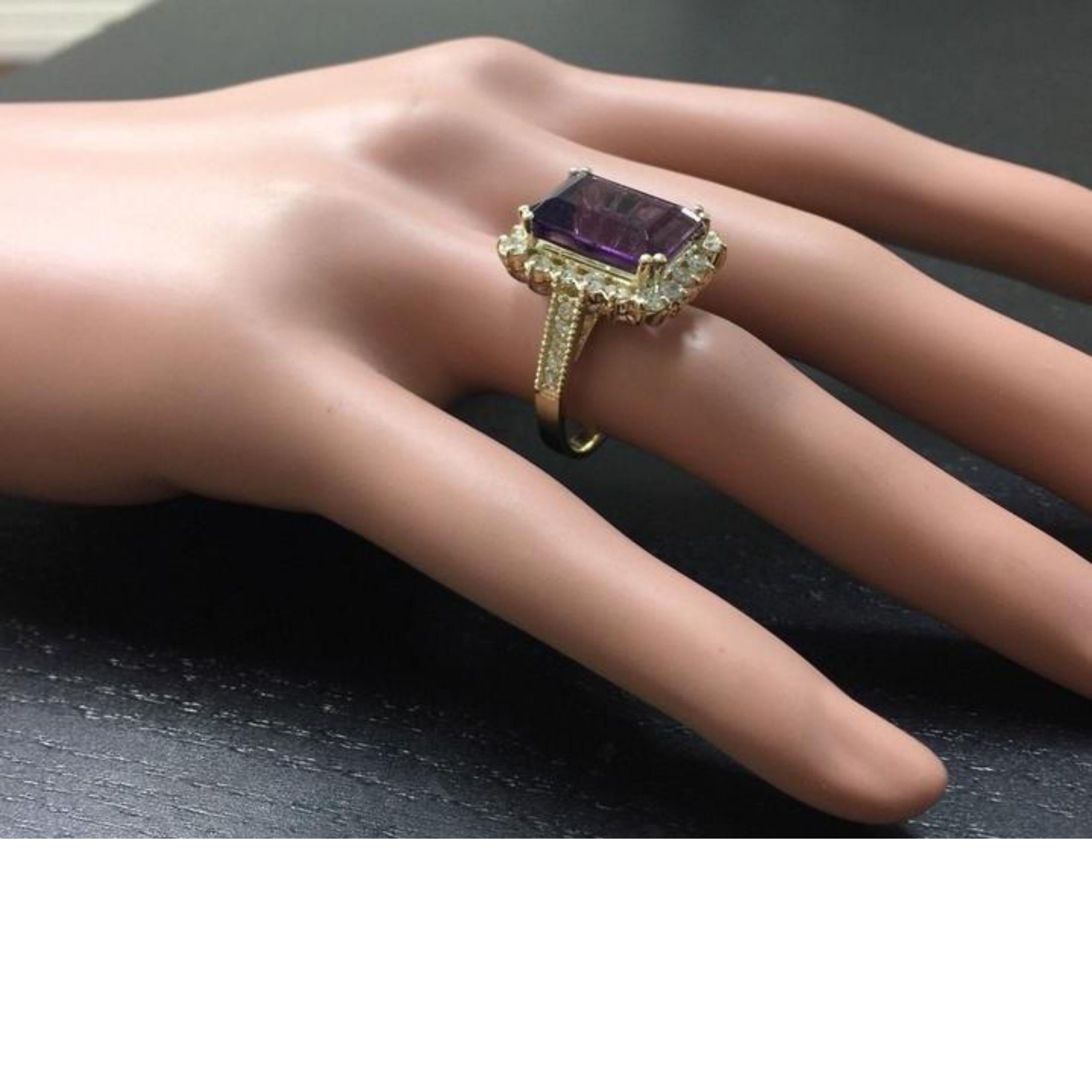 Women's 8.65 Carat Natural Amethyst and Diamond 14 Karat Solid Yellow Gold Ring For Sale
