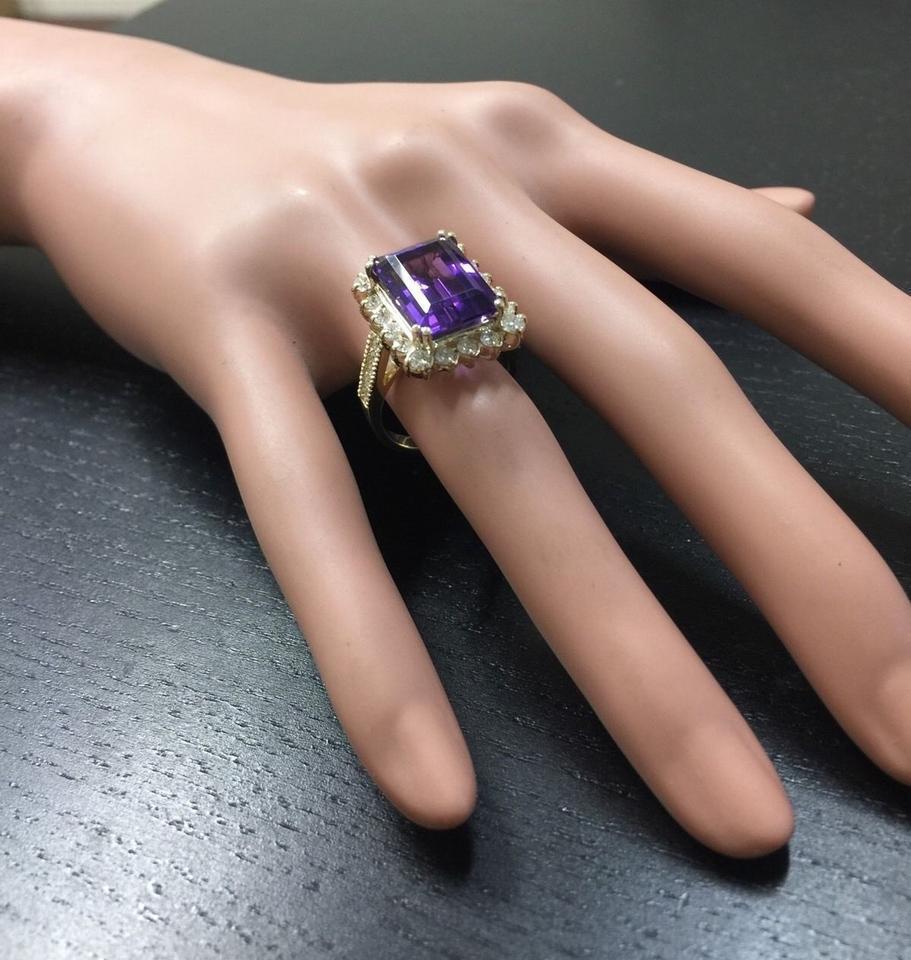 8.65 Carat Natural Amethyst and Diamond 14 Karat Solid Yellow Gold Ring For Sale 3