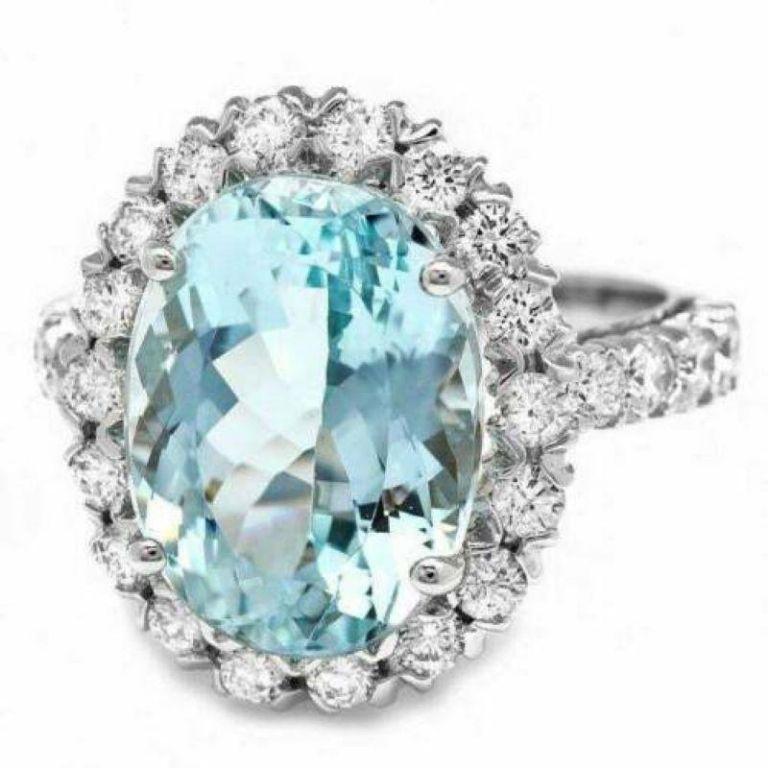 8.65 Carat Natural Impressive Natural Aquamarine and Diamond 14 Karat White In New Condition For Sale In Los Angeles, CA