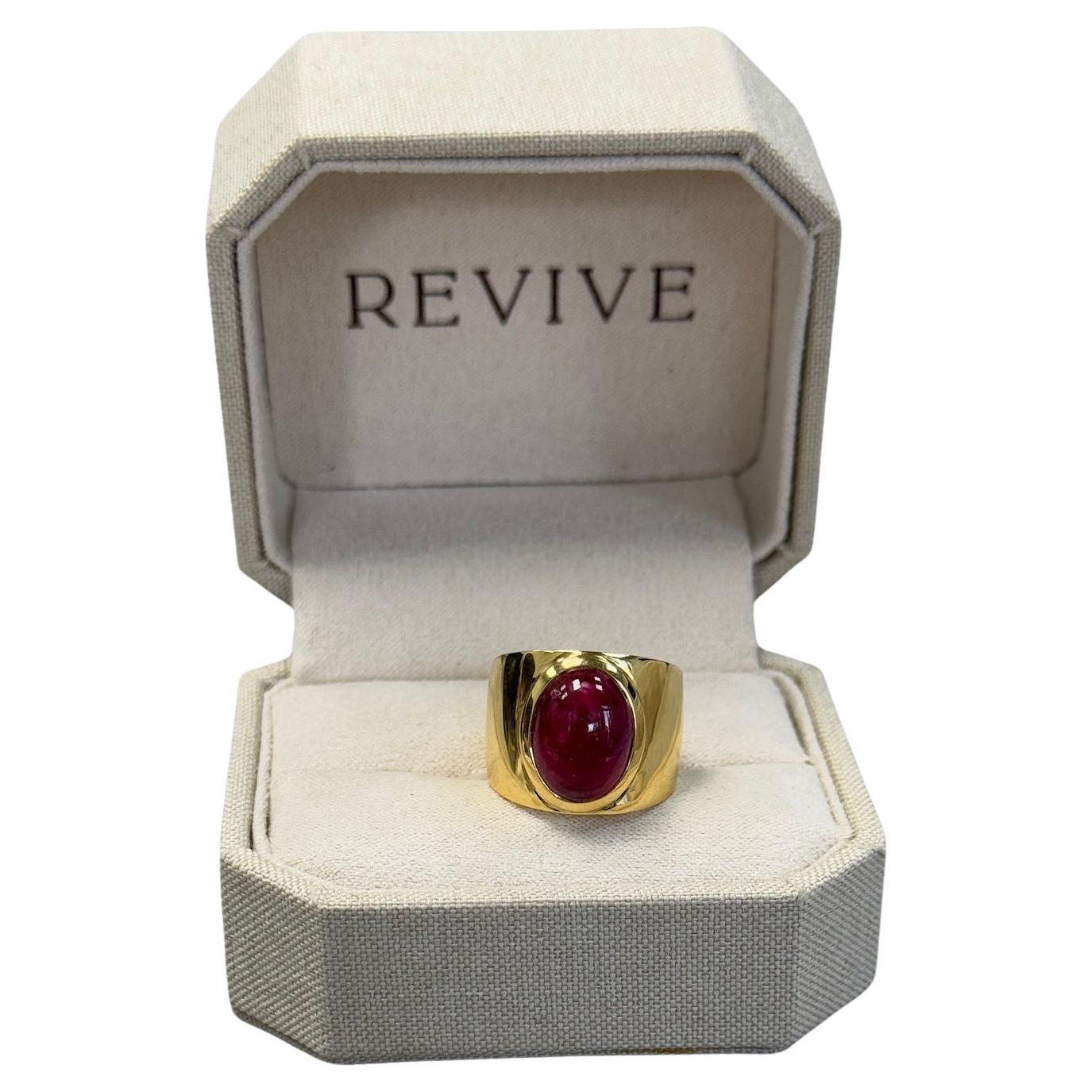8.66 ct Estate Natural Ruby Cabochon Signet Ring 18k Yellow Gold Size 6.5 For Sale