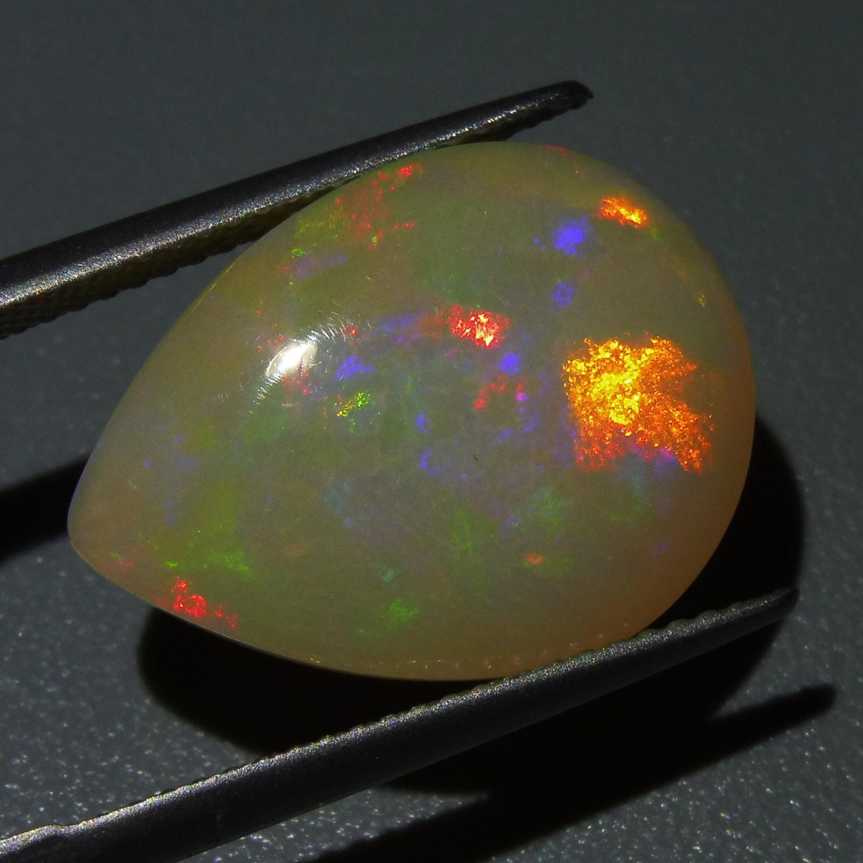 8.67 ct Pear Cabochon Opal For Sale 12