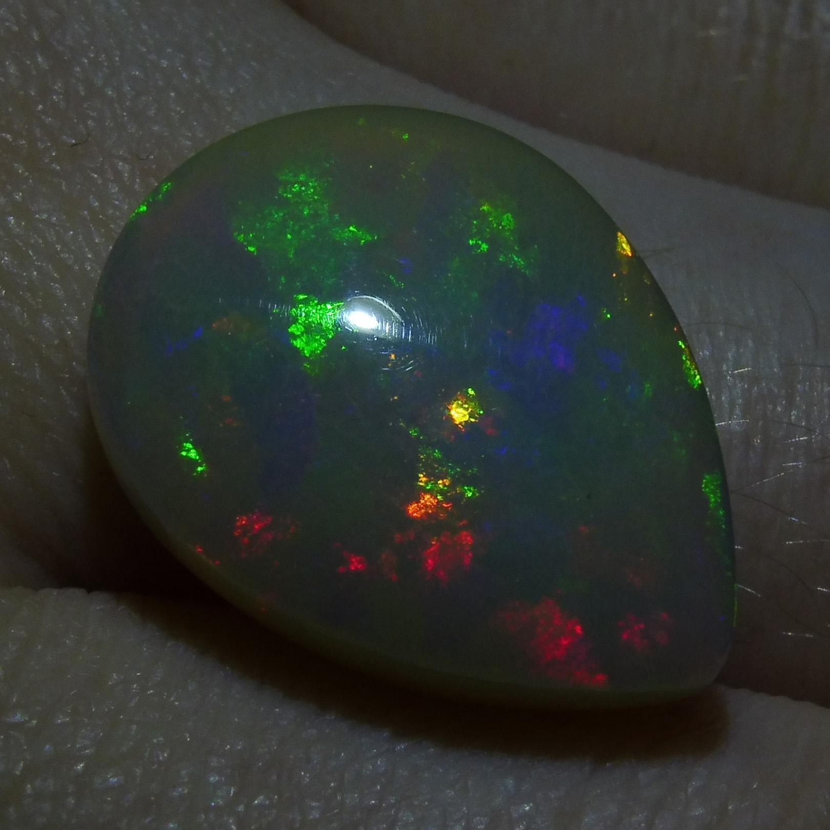 8.67 ct Pear Cabochon Opal For Sale 2
