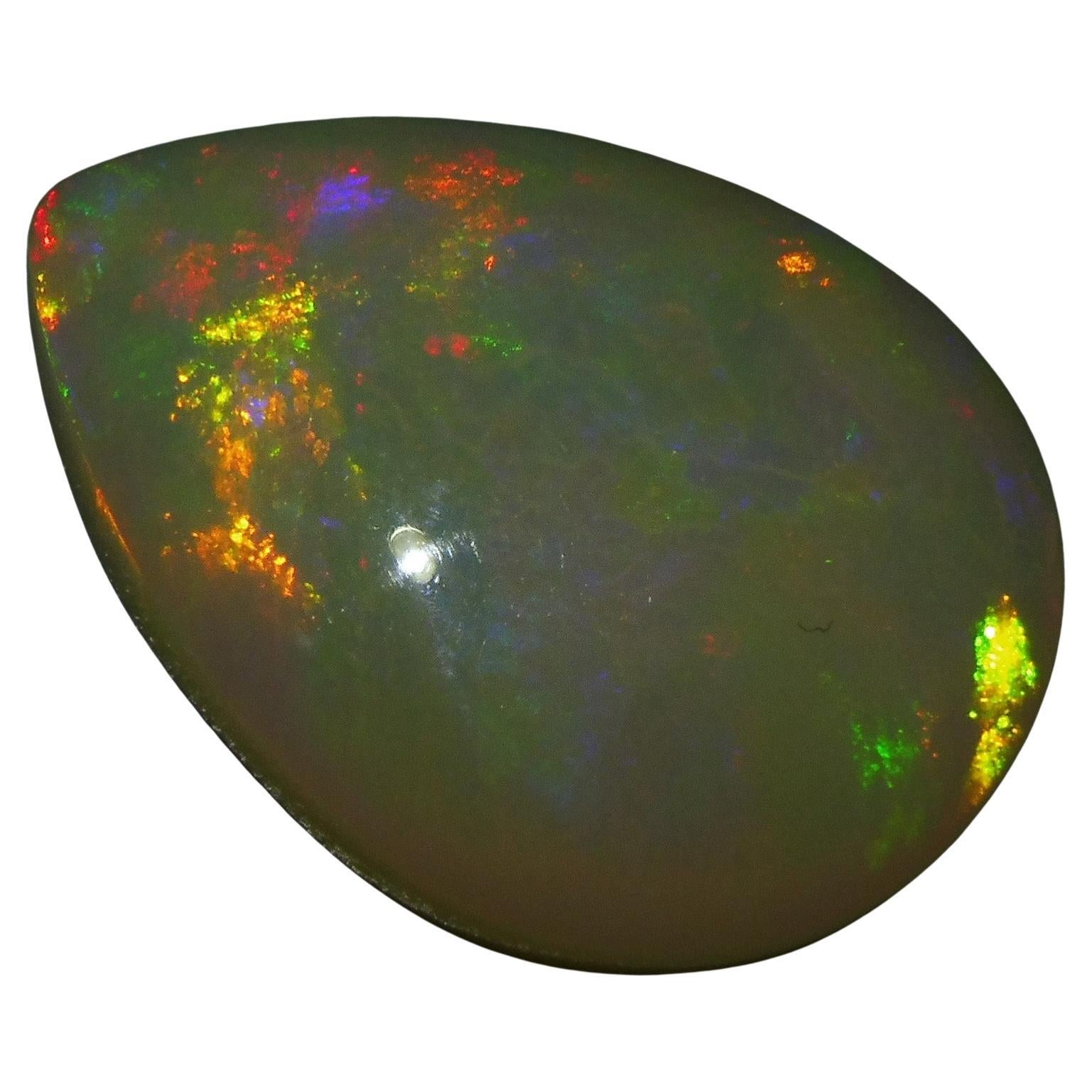 8.67 Karat birnenförmiger Cabochon-Opal