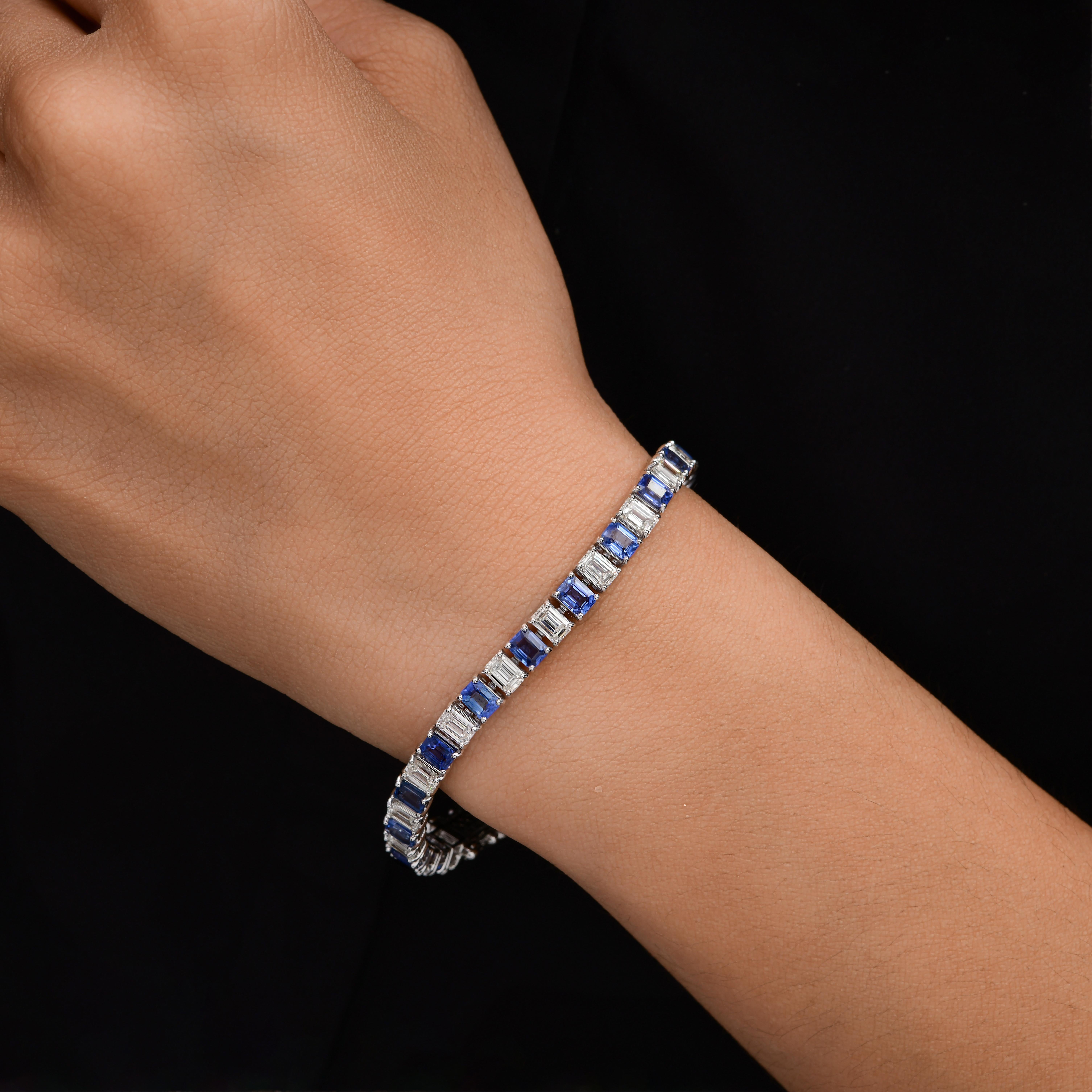 Modern 8.68 Carat Blue Sapphire 6.91 Carat SI/H Diamond Bracelet 18 Karat White Gold For Sale