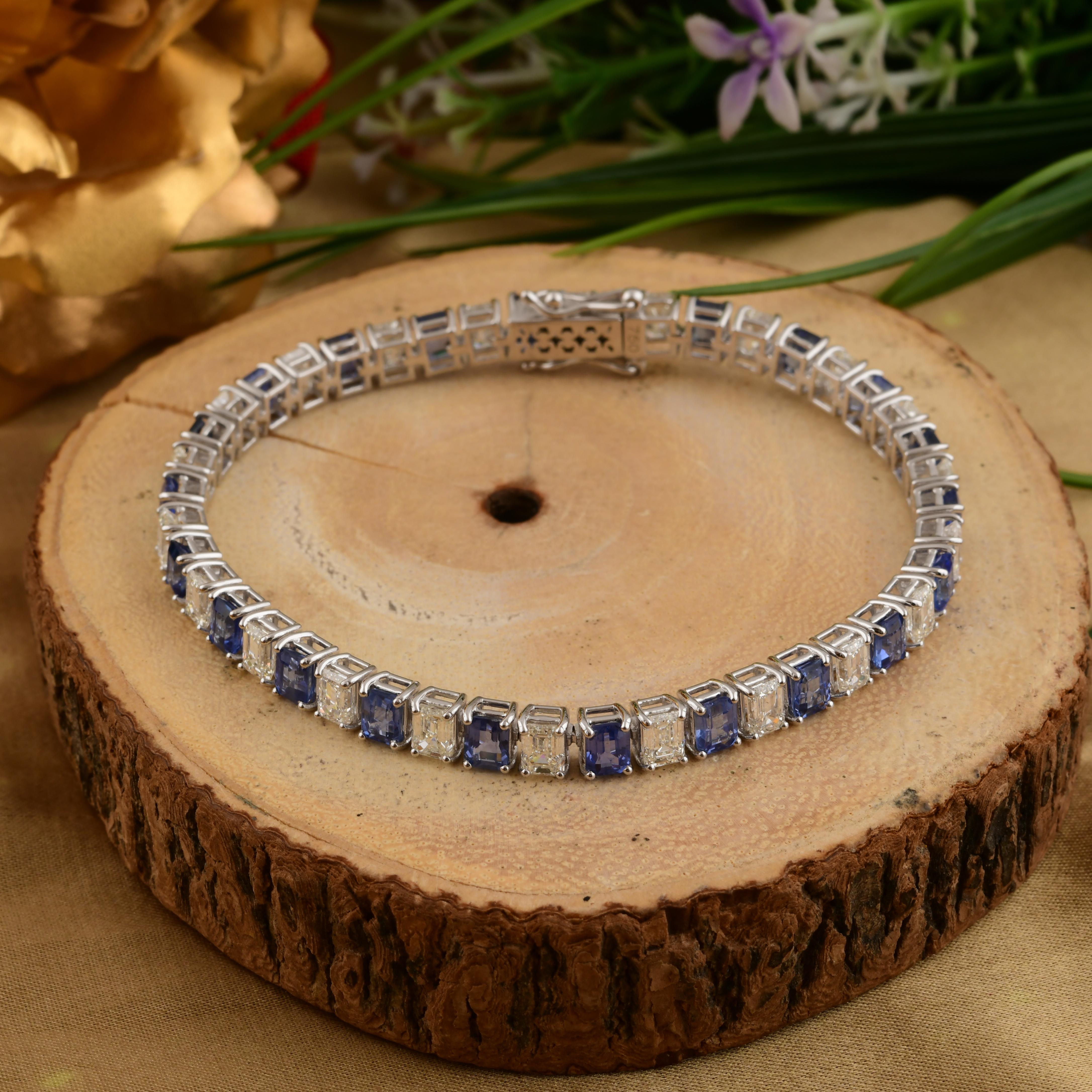 Emerald Cut 8.68 Carat Blue Sapphire 6.91 Carat SI/H Diamond Bracelet 18 Karat White Gold For Sale