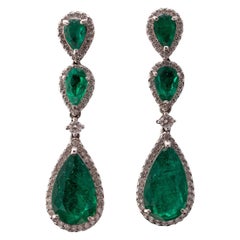 Pendants d'oreilles en émeraudes et diamants de 8,68 carats