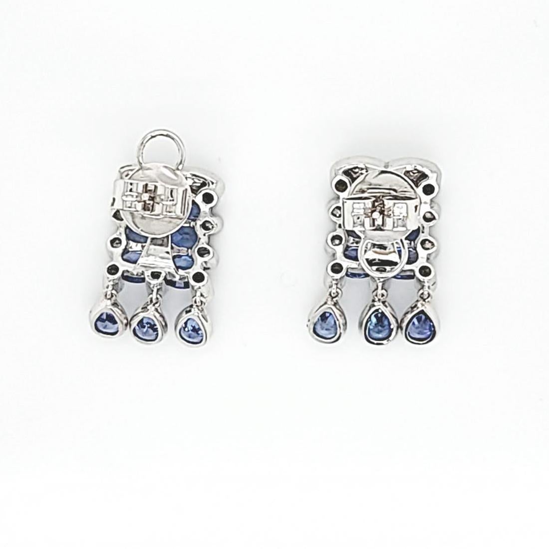 Pendientes de gota de oro blanco de 18 quilates con zafiro azul natural de 8,68 quilates y diamantes de 0,75 quilates Corte redondo en venta