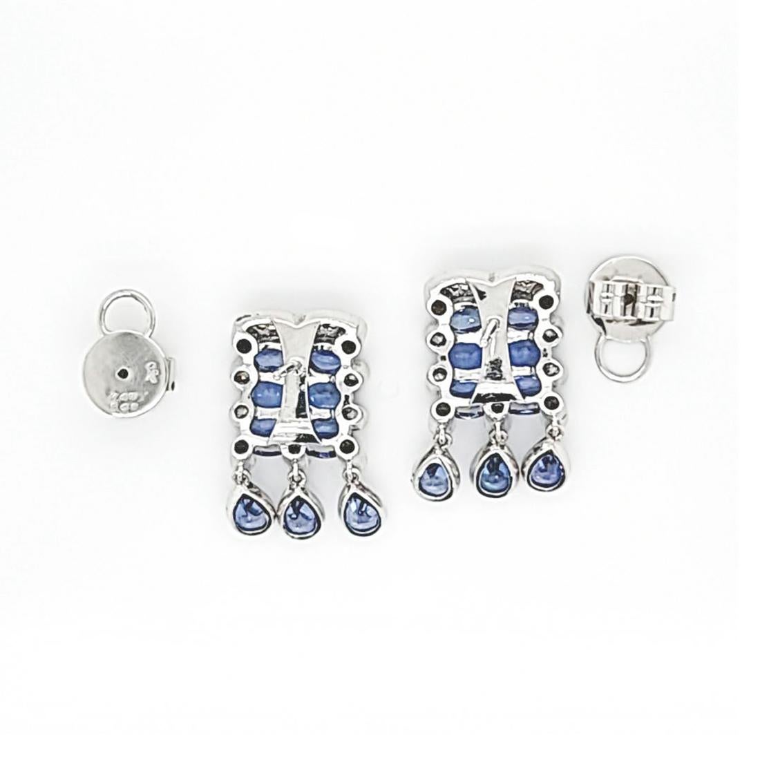 Pendientes de gota de oro blanco de 18 quilates con zafiro azul natural de 8,68 quilates y diamantes de 0,75 quilates en Excelente estado para la venta en Los Angeles, CA