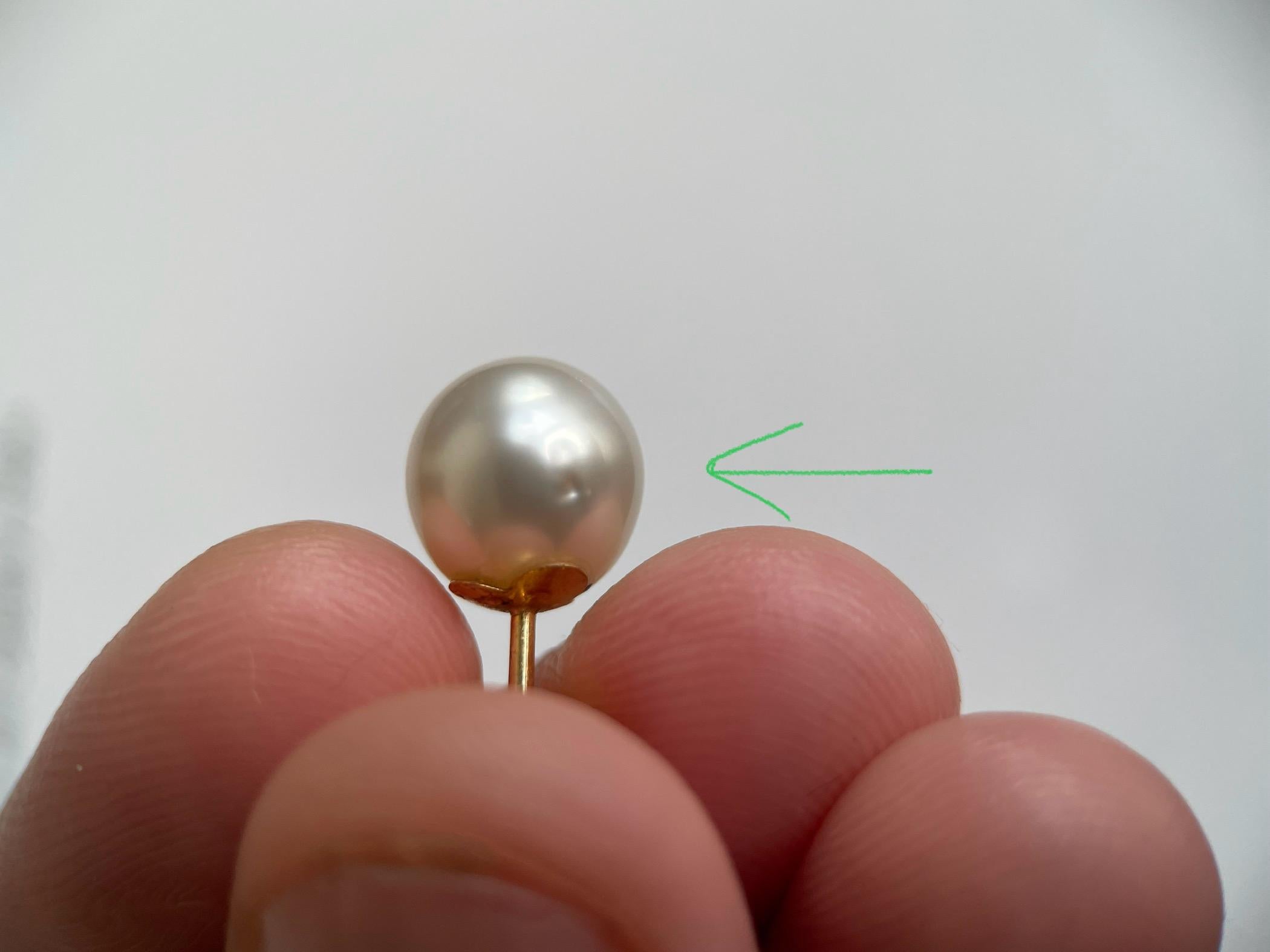 8.6mm Silvery White South Sea Pearl Earring with Natural Diamonds enhance For Sale 3