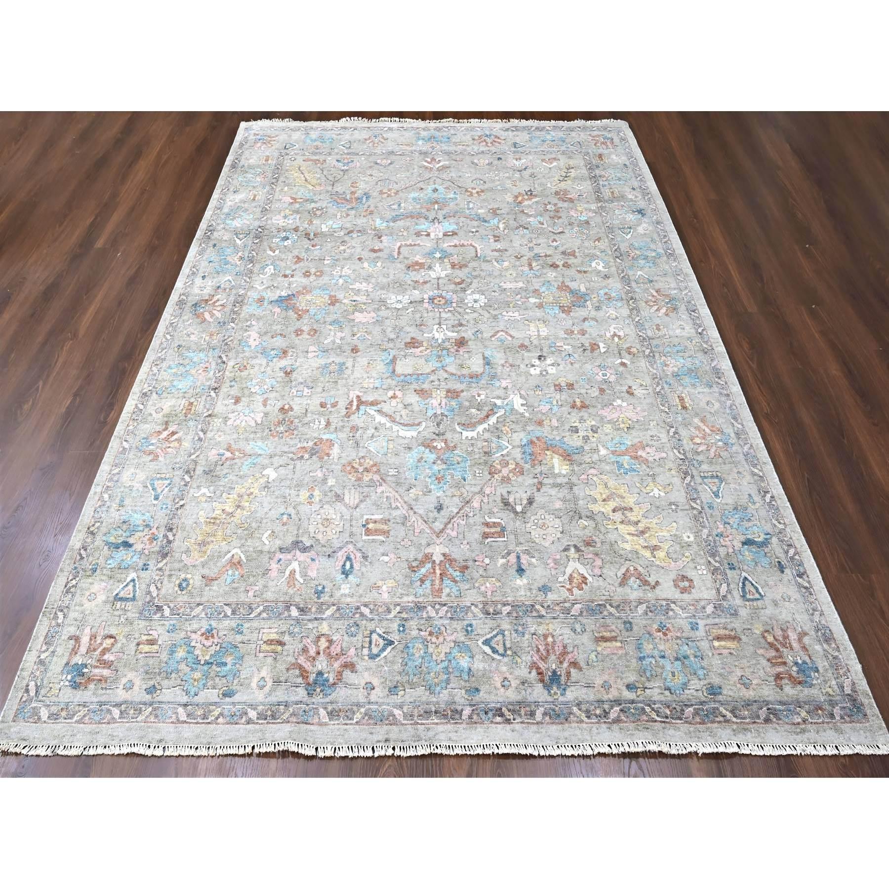 Dark Vanilla Brown, Antiqued Tabriz with All Over Design, Distressed, Zero Pile, Shaved Low, 100% Wool, Hand Knotted, Oriental Rug
Matières premières : Laine
Latex : Pas de poils 
hauteur : 0,25 pouces
Style : Traditionnel
Couleur primaire :