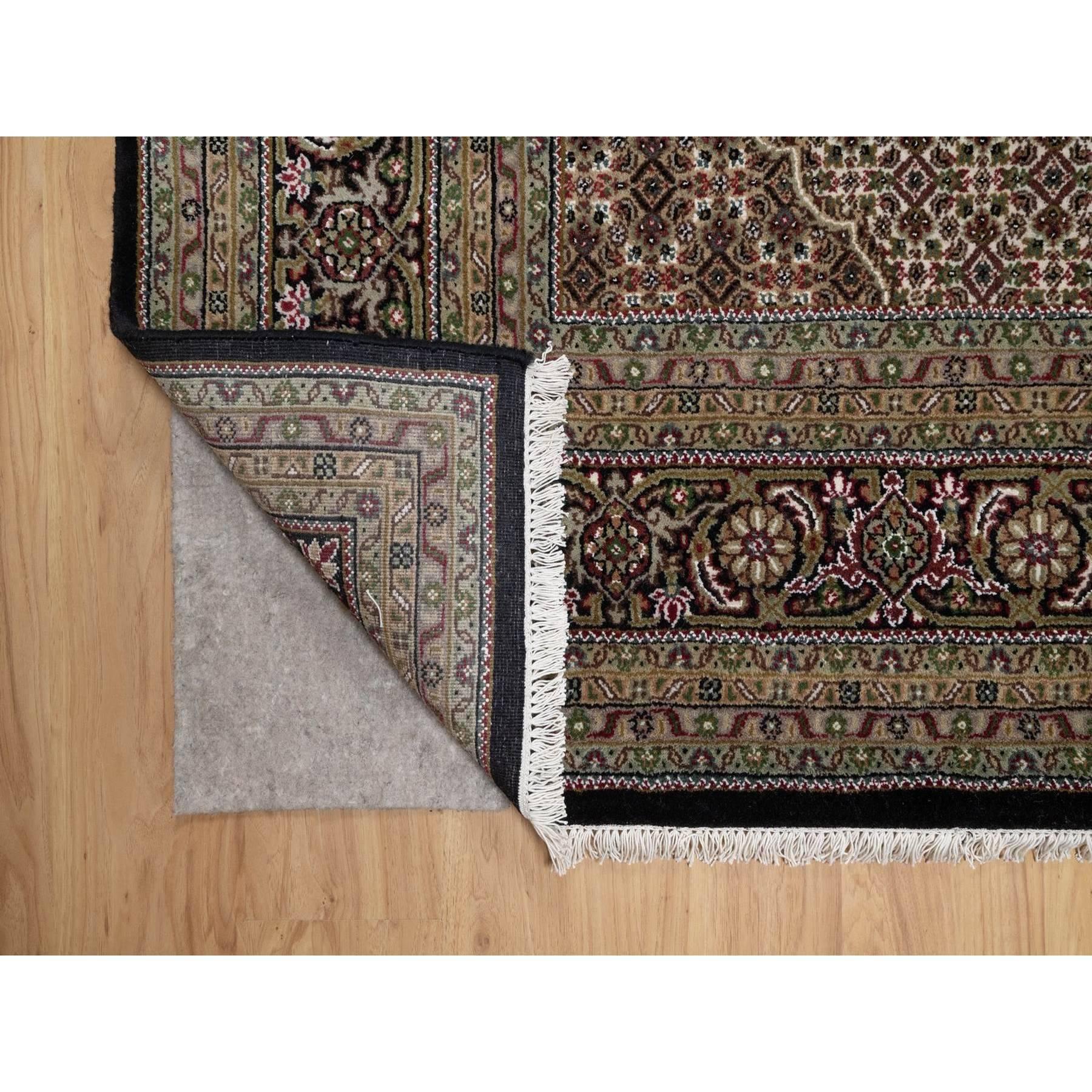 Noué à la main 8'6