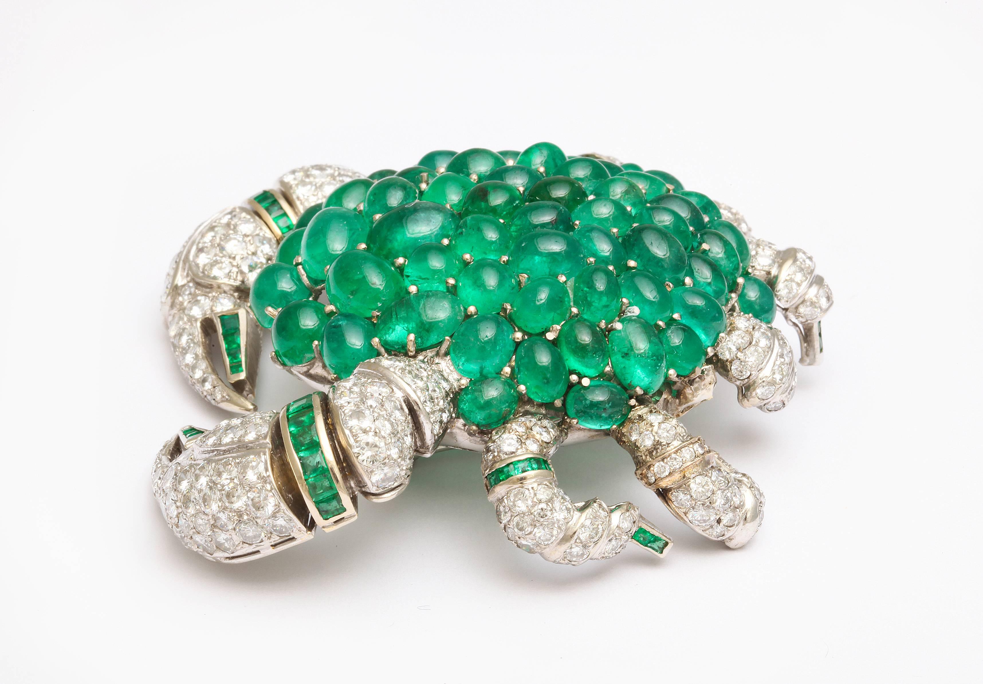87 Carat Emerald Diamond Gold Crab Brooch In Excellent Condition In New York, NY