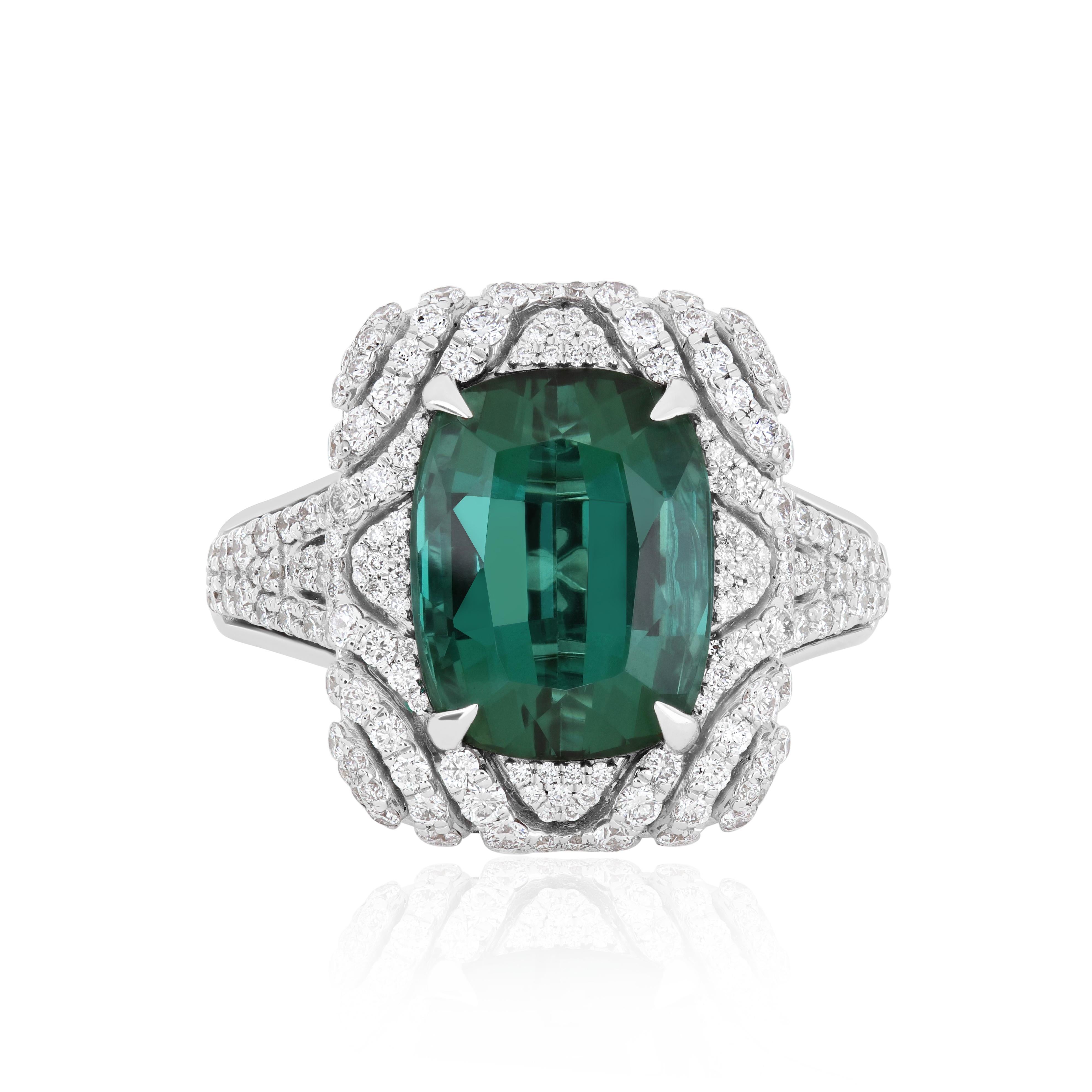 Anello con tormalina verde da 8,7 carati e diamanti in oro bianco 18 carati in vendita 8