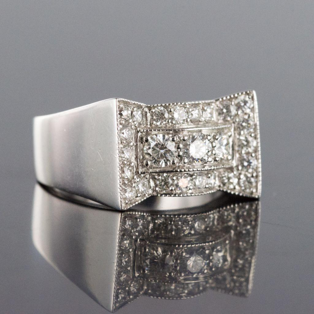 Art Deco Style 0.87 Carat Diamonds 18 Karat White Gold Ring For Sale 10