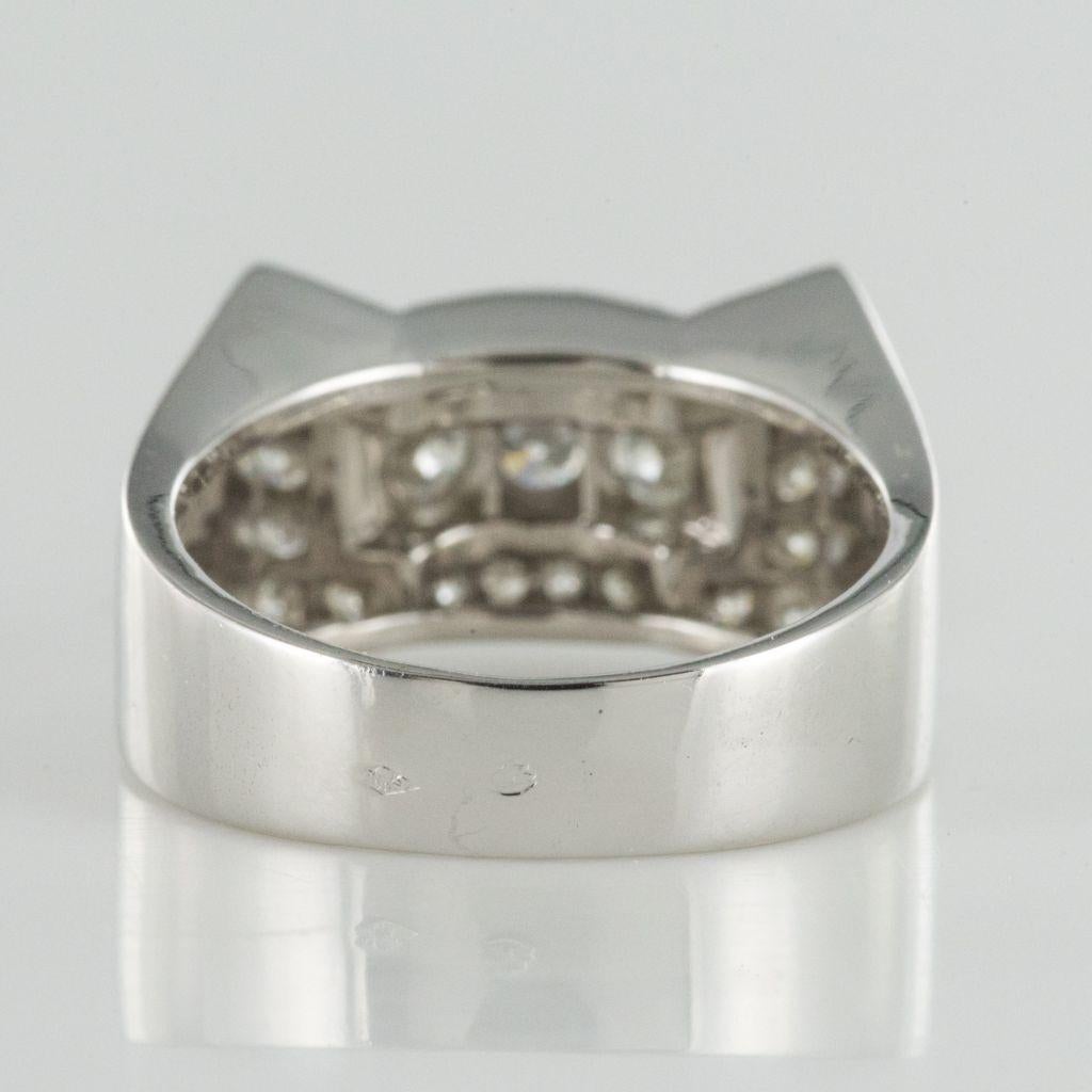Art Deco Style 0.87 Carat Diamonds 18 Karat White Gold Ring For Sale 2