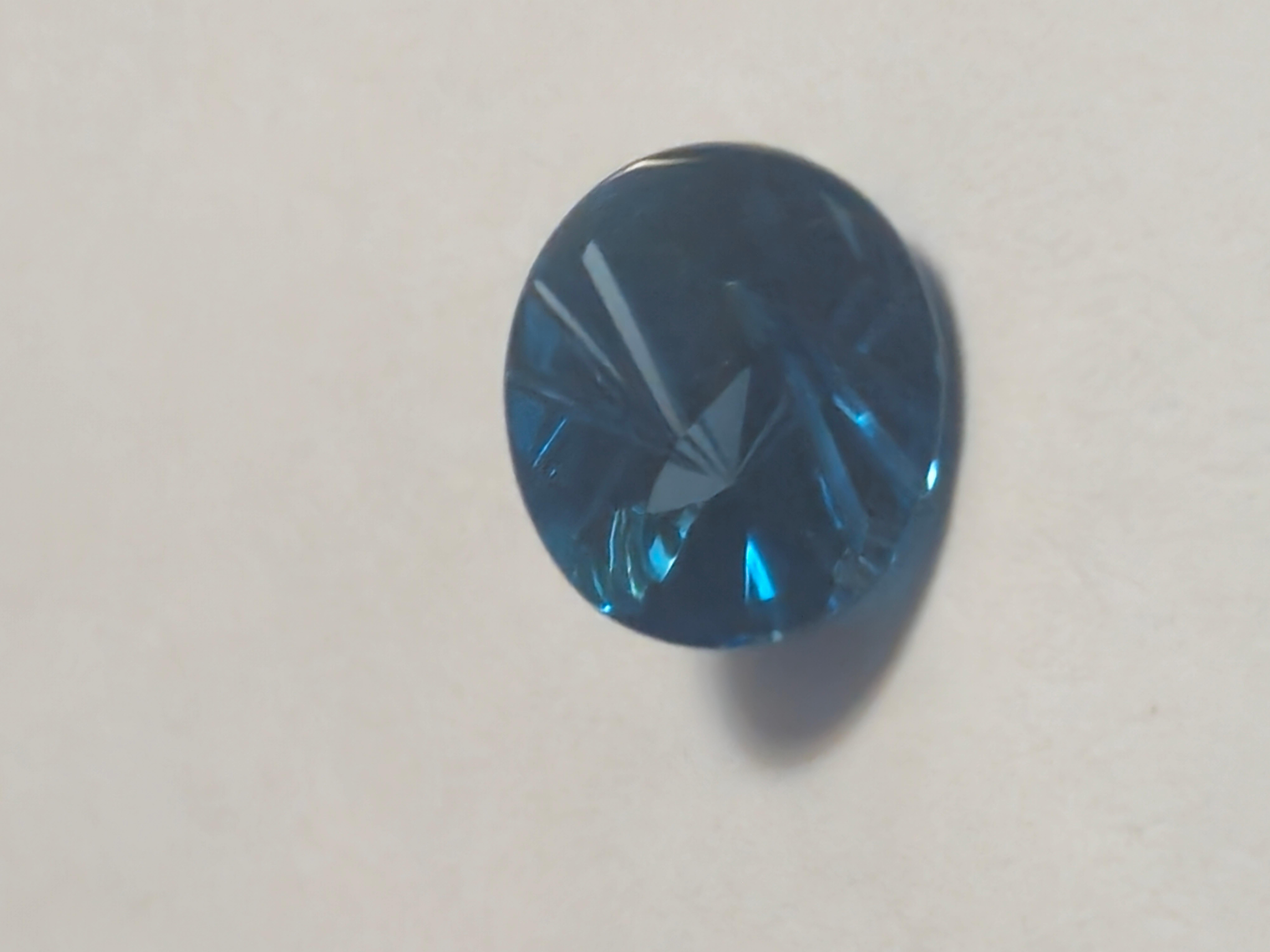 8.7 ct Oval London Blue Topaz 14X12 Fantasy Cut in vendita 8