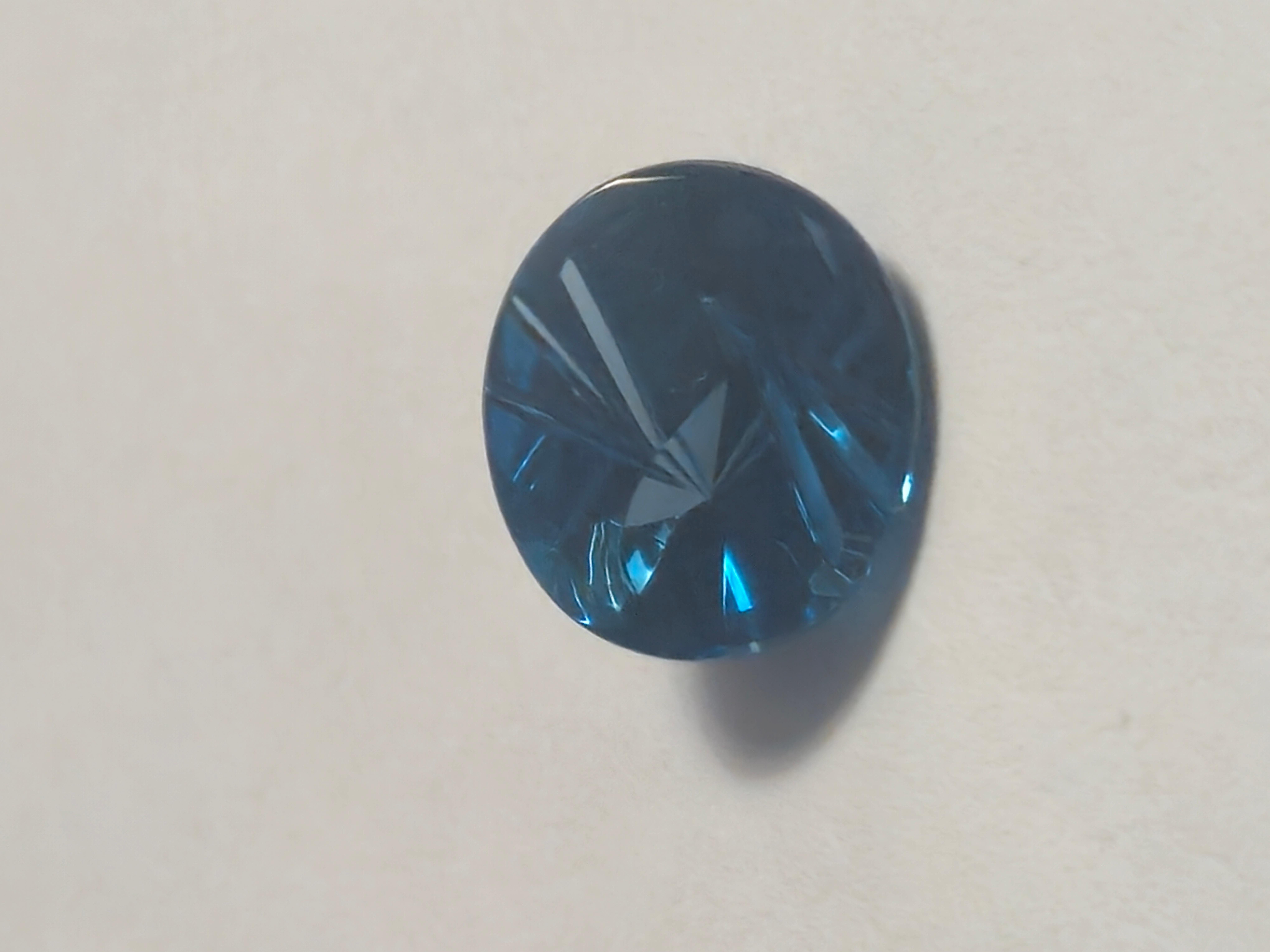 8.7 ct Oval London Blue Topaz 14X12 Fantasy Cut in vendita 9