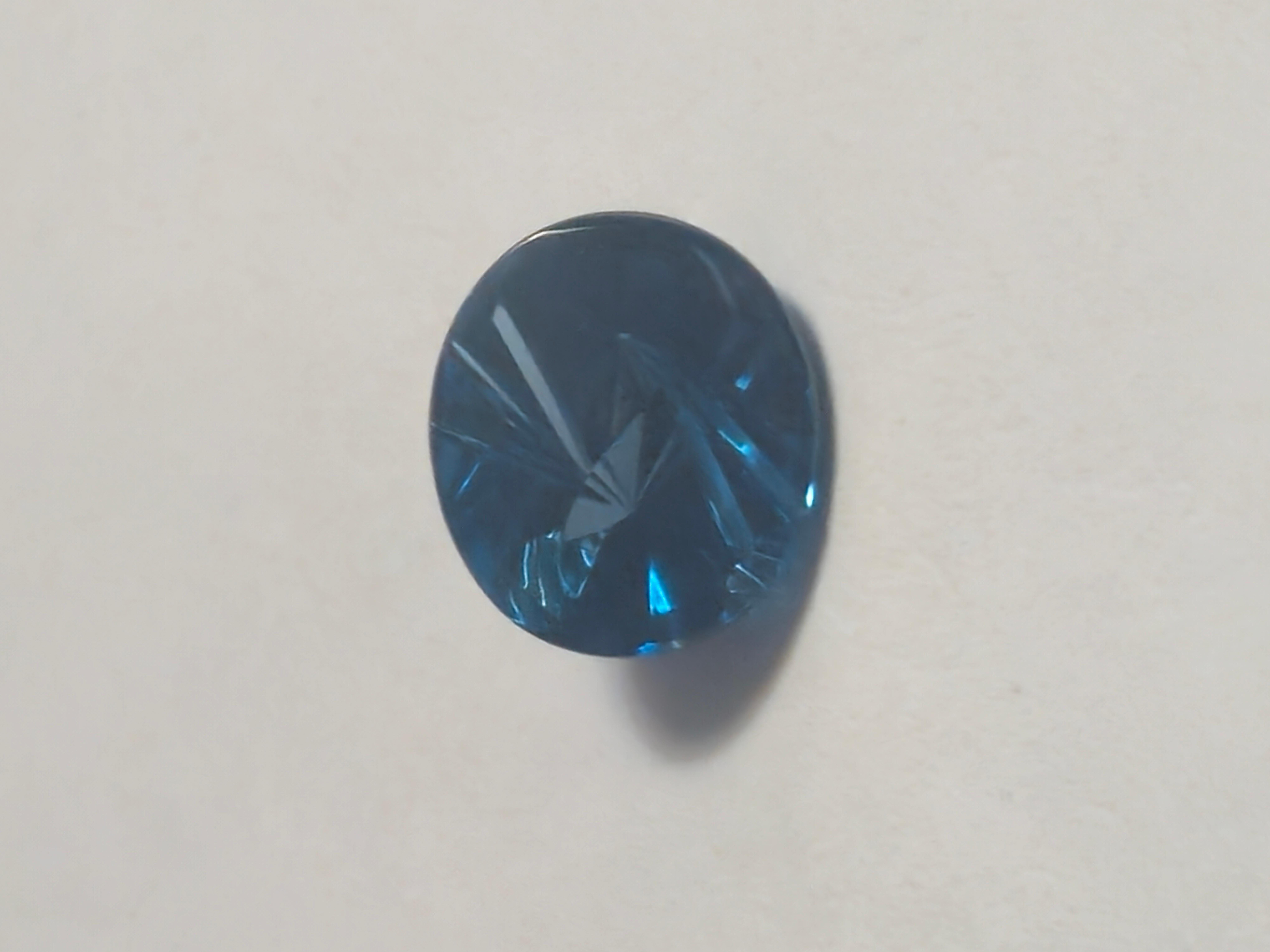 8.7 ct Oval London Blue Topaz 14X12 Fantasy Cut in vendita 3