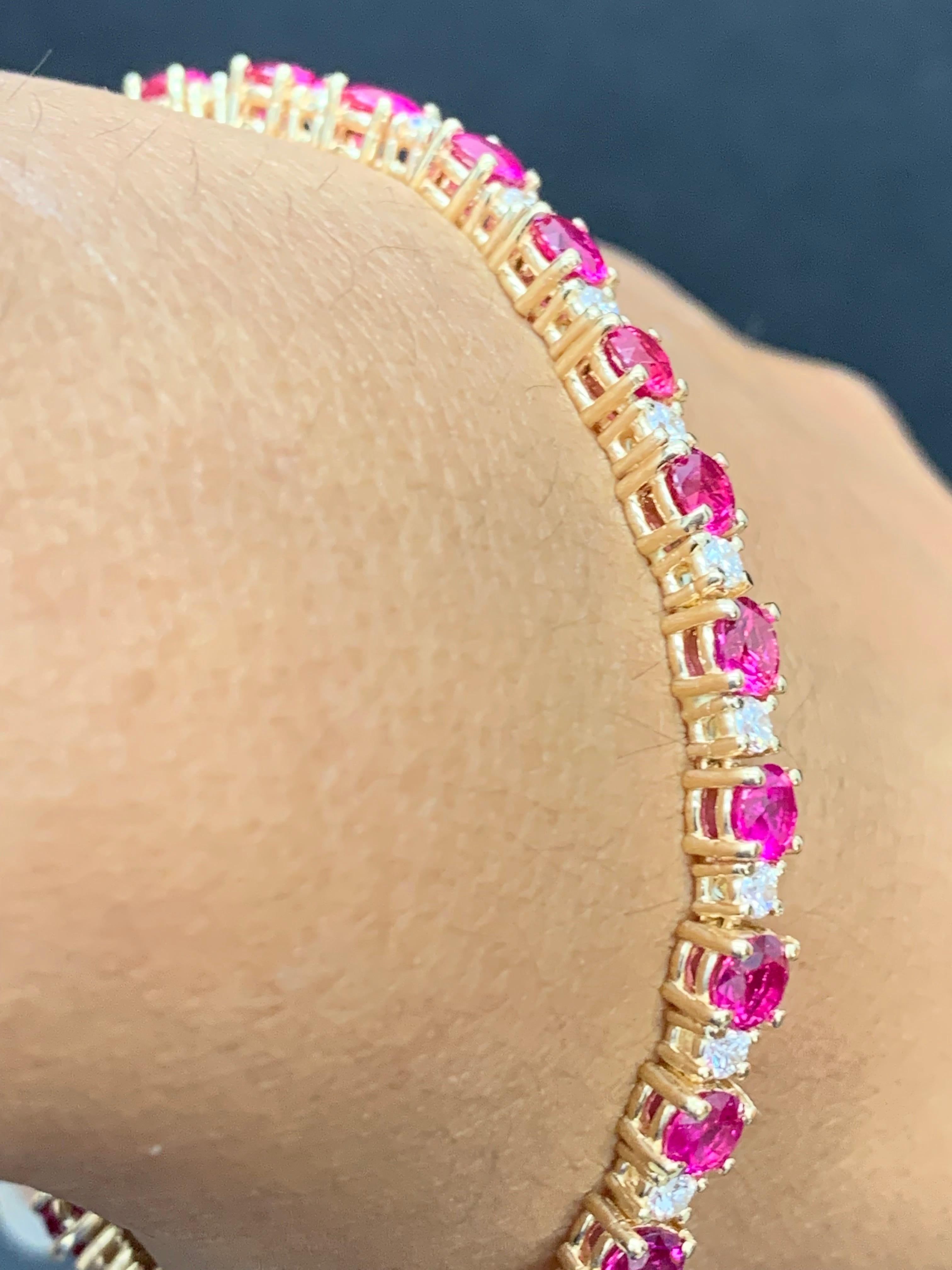 Contemporary 8.70 Carat Alternating Ruby and Diamond Tennis Bracelet in 14K Yellow Gold For Sale