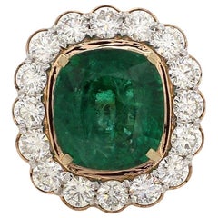 18 Karat Gelbgold Ring mit 8,70 Karat Smaragd und Diamant