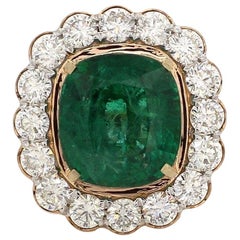 Anillo de oro amarillo de 18 quilates con diamante esmeralda de 8,70 quilates