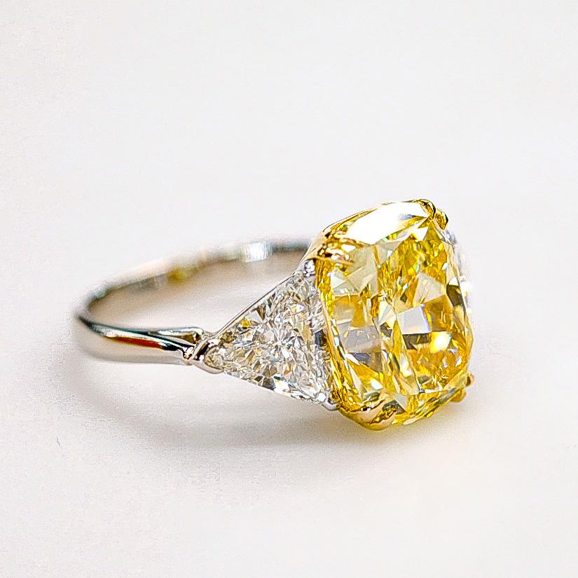 8.70 Carat Fancy Yellow Intense Cushion Cut VVS2 GIA Three Stone Engagement Ring For Sale 1