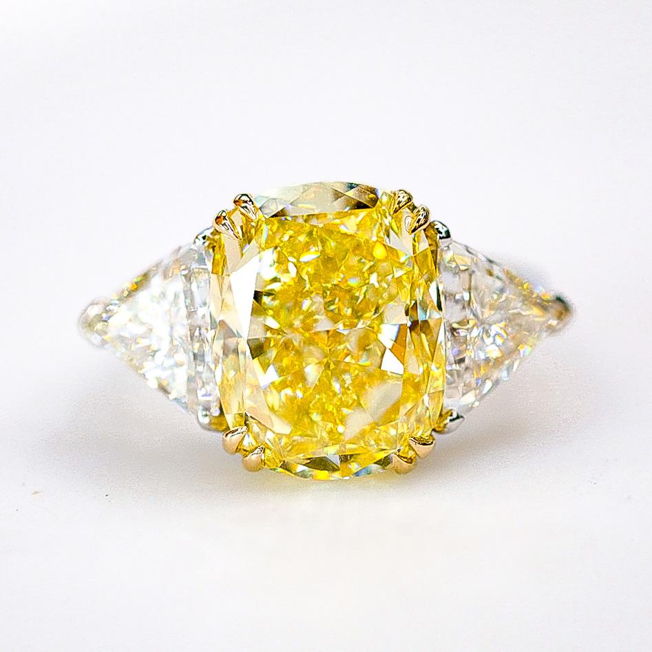 8.70 Carat Fancy Yellow Intense Cushion Cut VVS2 GIA Three Stone Engagement Ring For Sale 2