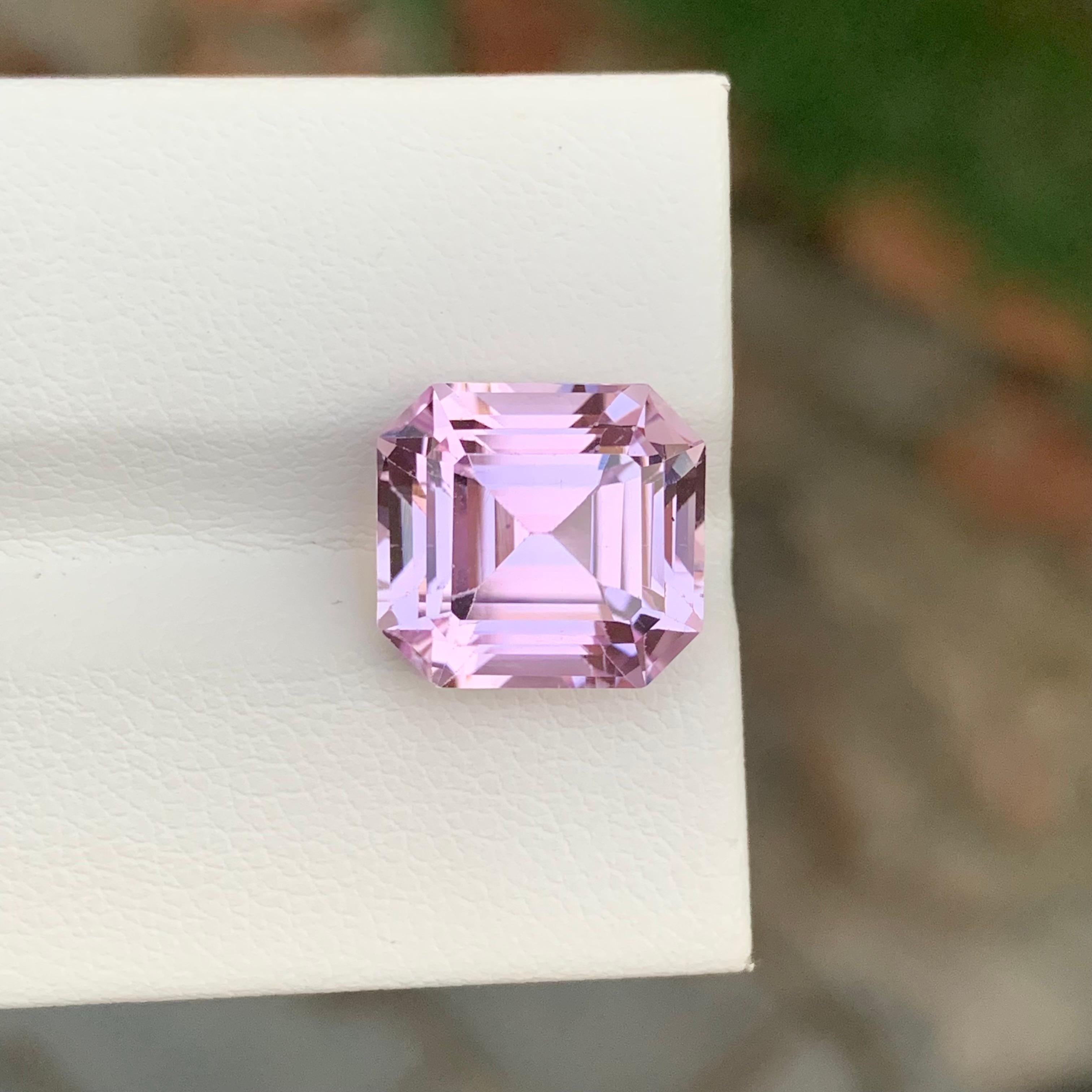 Women's or Men's 8.70 Carat Natural Loose Pink Kunzite Asscher Shape Gemstone For Jewellery
