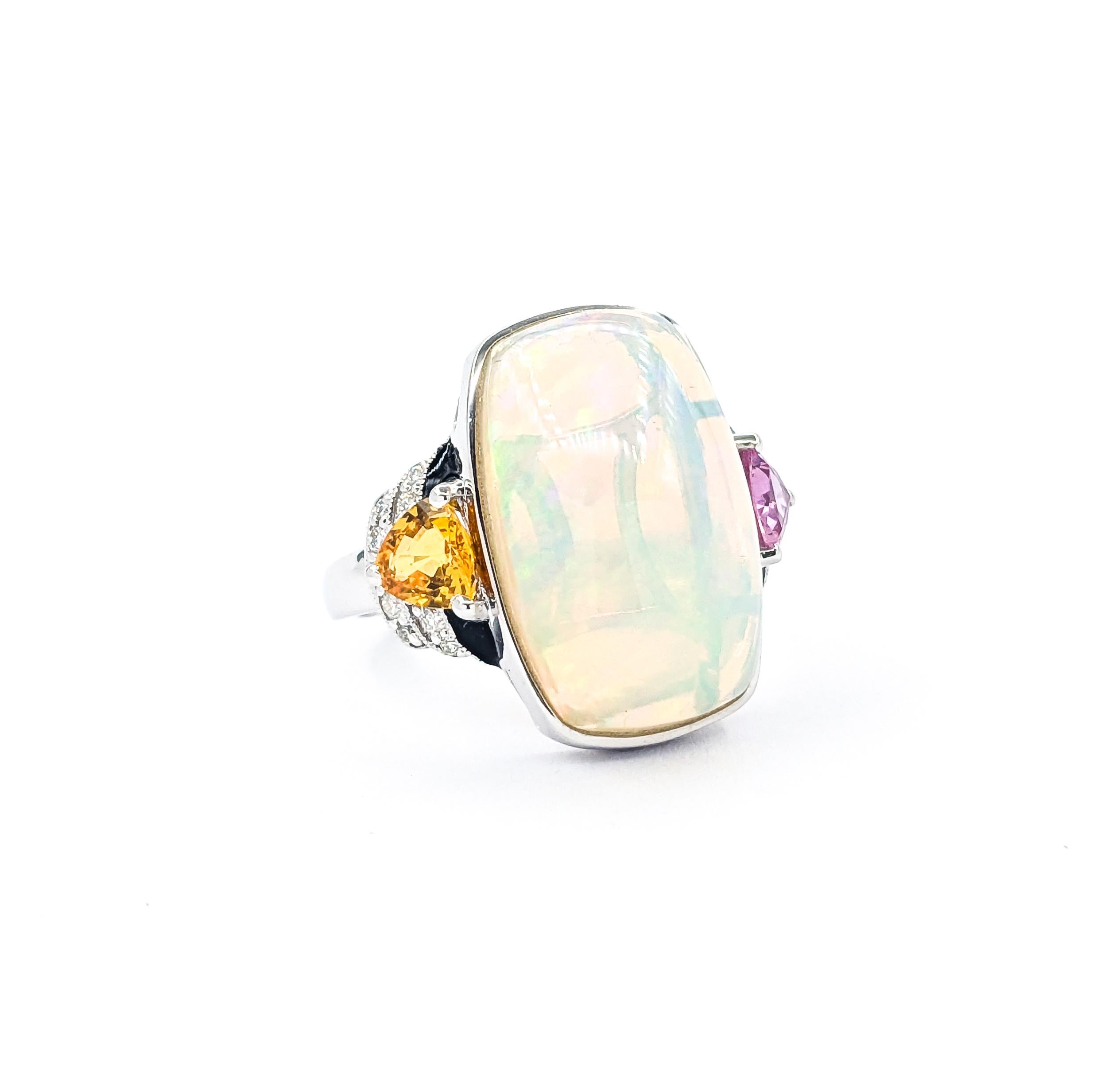 Ring aus Platin mit 8,70 Karat Opal, Cabochon, mehrfarbigem Saphir und Diamant 1