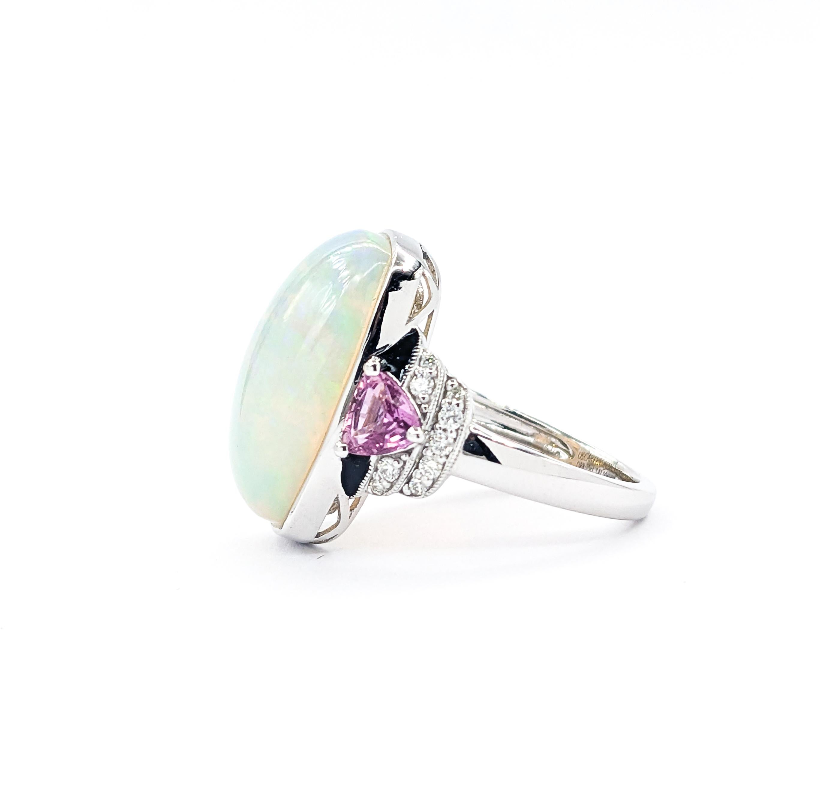 Ring aus Platin mit 8,70 Karat Opal, Cabochon, mehrfarbigem Saphir und Diamant 4