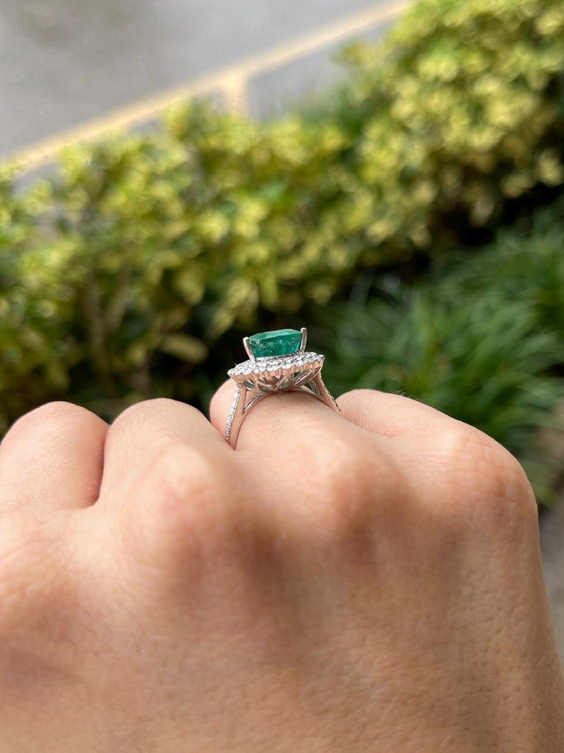 8.70tcw 18K Pear Cut Emerald & Double Diamond Halo Ring - Dark Green 585 Gold For Sale 1