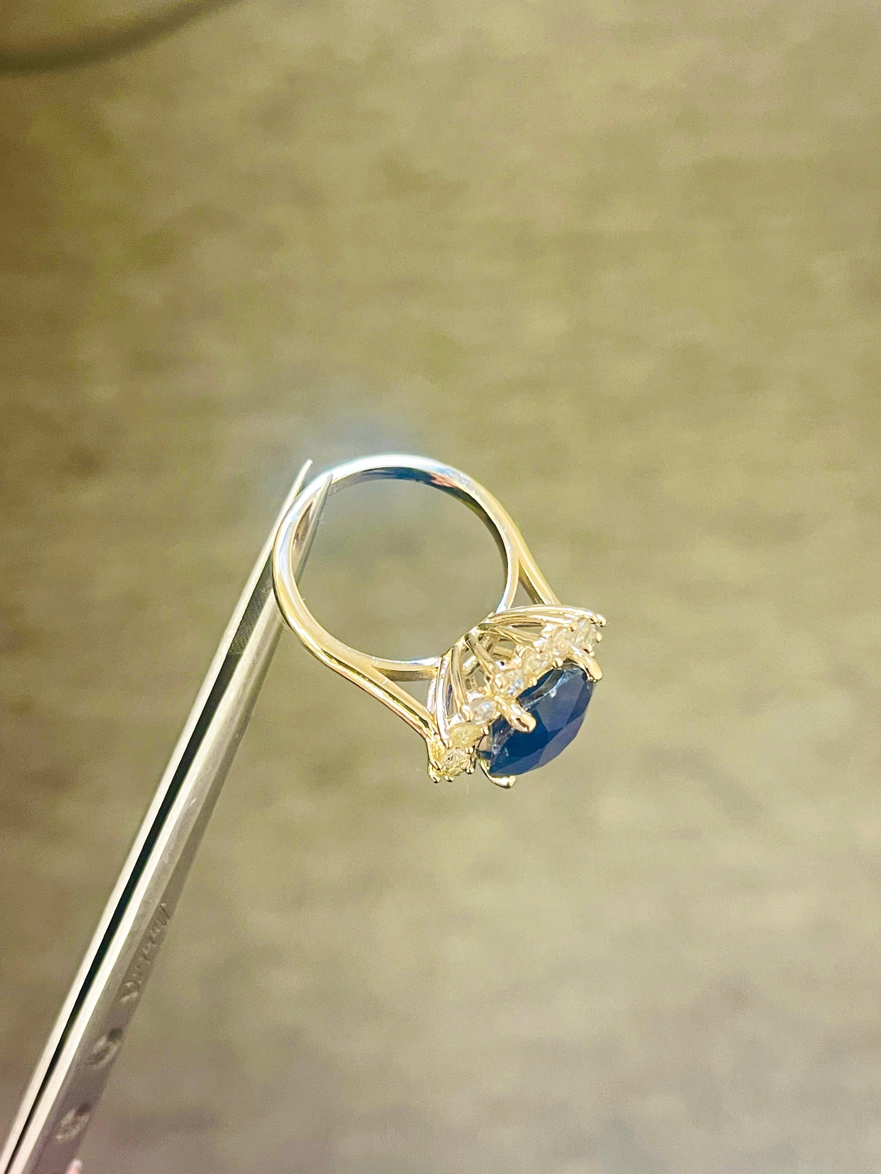 8.71 Carat Intense Blue Oval Cut Natural Sapphire 14K Yellow Gold Diamond Ring 3