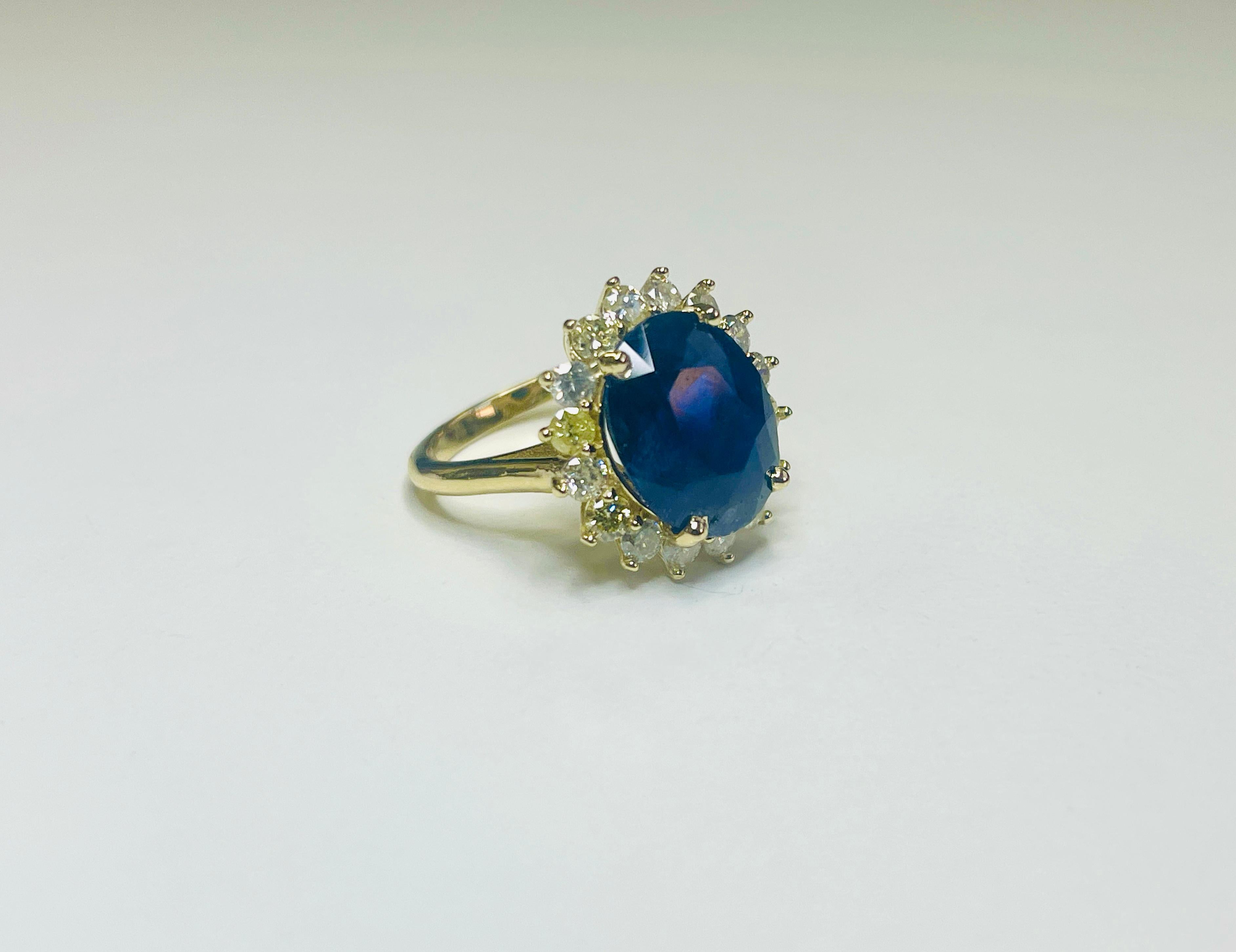 8.71 Carat Intense Blue Oval Natural Sapphire 14K Yellow Gold Diamond Ring For Sale 3