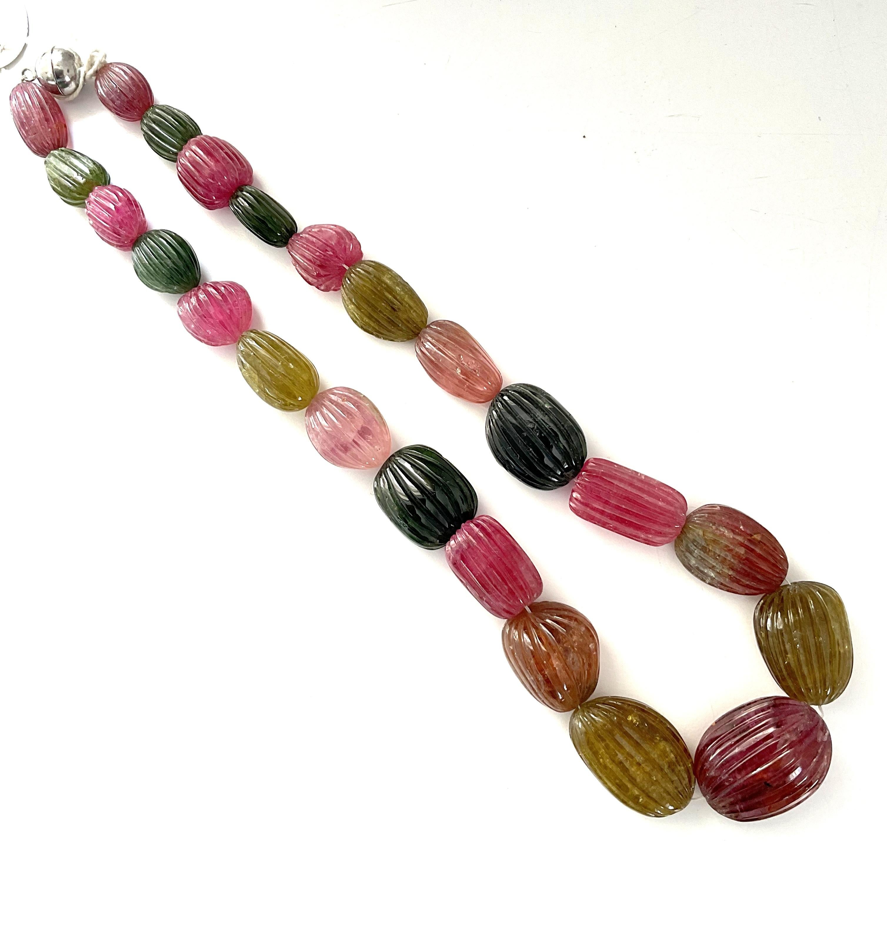 871.10 Carats Multi Tourmaline Carved Tumbled Necklace Multi Color Natural Gem

Gemstone - Multi Tourmaline
Weight - 871.10 
Shape - Tumbled
Size - 15x12 To 23x31 MM
Quantity - 1 line
