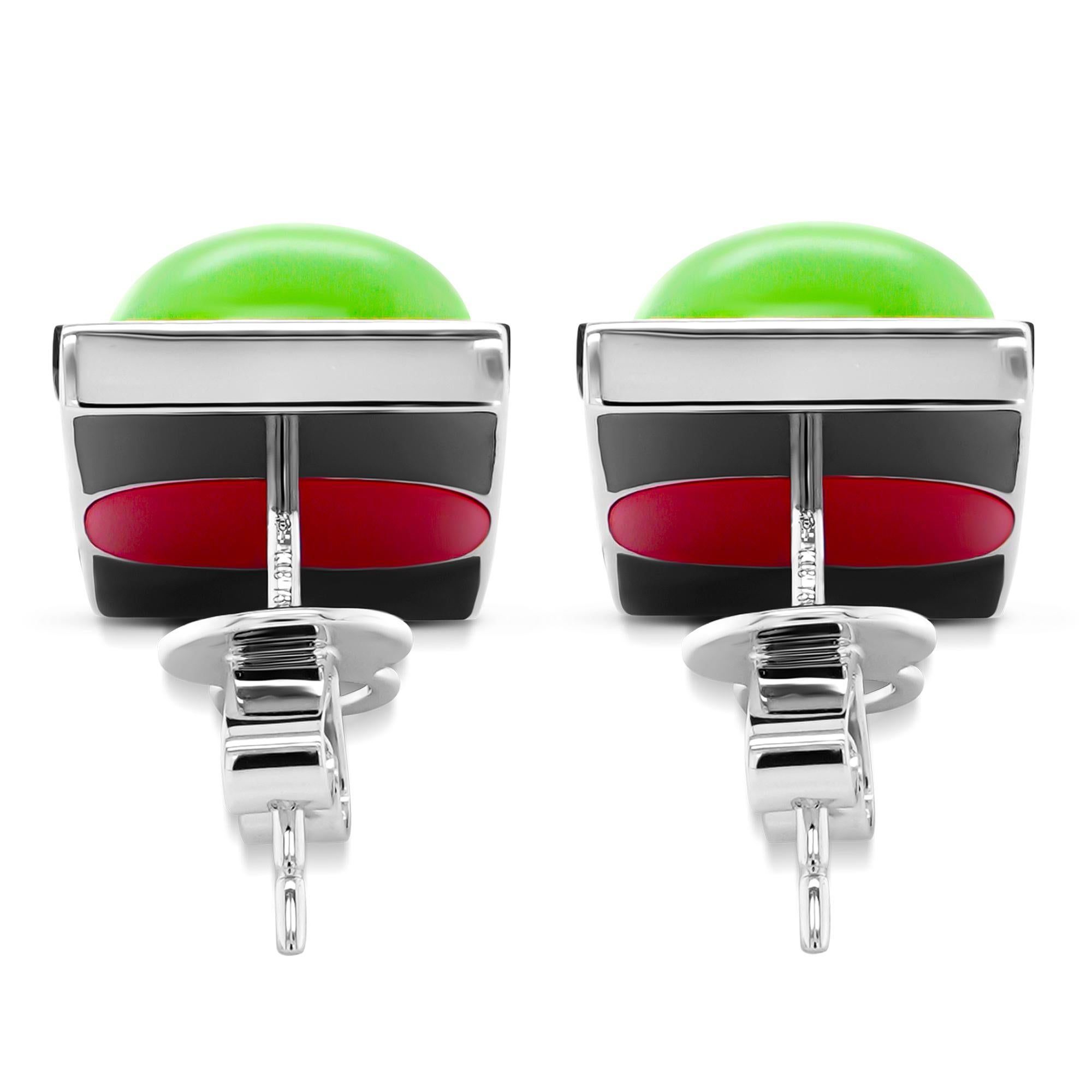 8.72 Carat Chrysophase (Jade Look Alike ) & Onyx Art Deco 18K Earring (Art déco) im Angebot