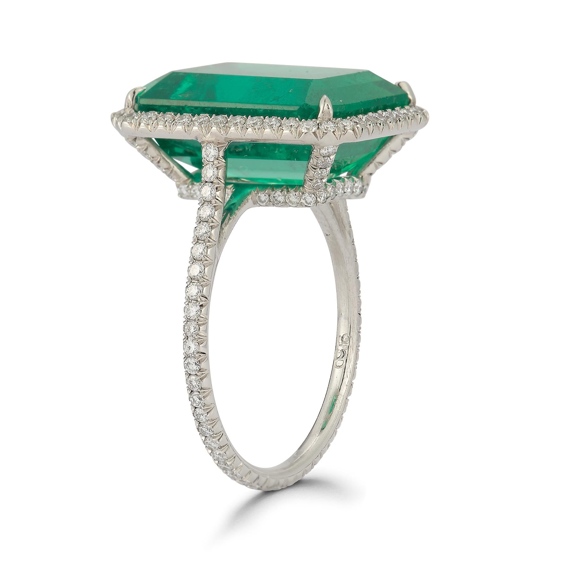 8.72 ct. Certified Colombian Emerald and Diamond Ring

Extremely fine quality 8.72 ct. Emerald certified by AGL laboratory as Colombian.

.65 ct. Diamonds

Ring Size: 5.75

Resizable 

Accompanied with AGL emerald certification 