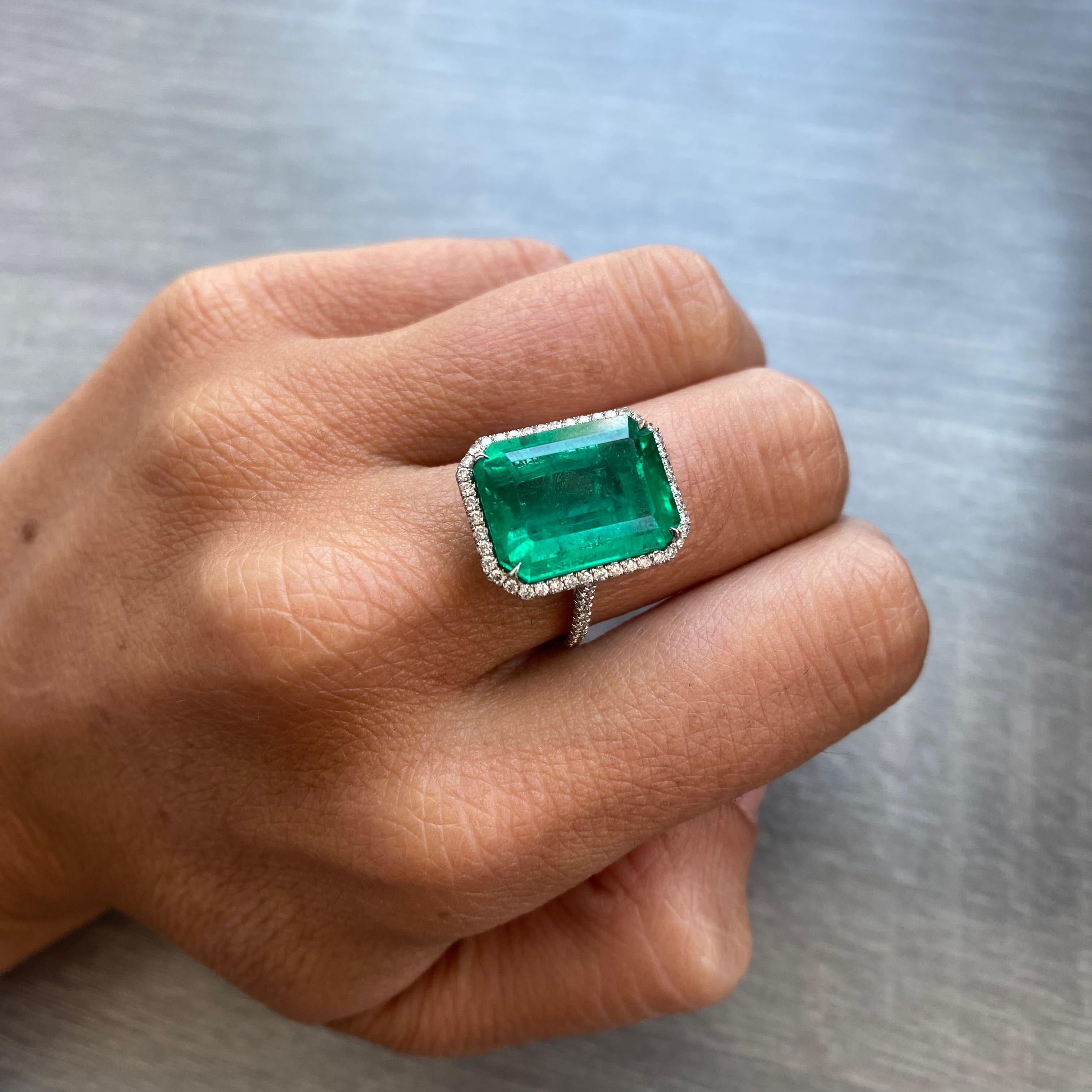 Women's 8.72 Ct. Certified Colombian Emerald and Diamond Ring For Sale
