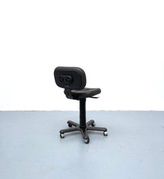 8725 chair, Medius system, by Roger Tallon, Eurosit edition