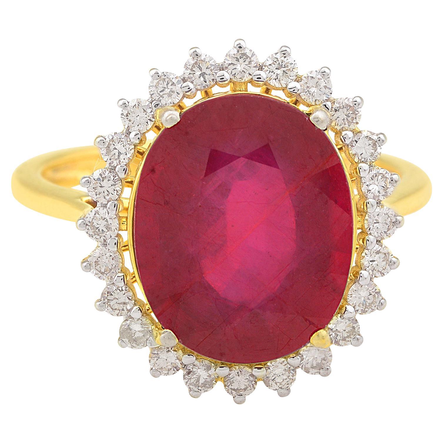 8.73 Carat Red Gemstone 0.55 Carat SI/H Diamond 10k Yellow Gold Cocktail Ring For Sale