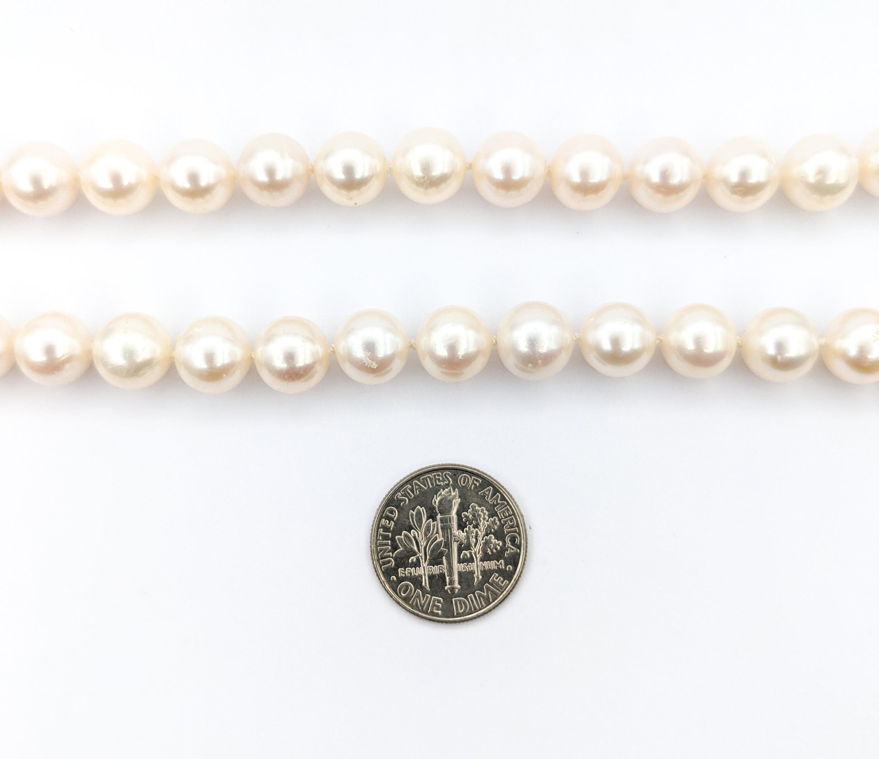 Round Cut 8.75-9mm South Sea Pearls Necklace In Yellow Gold For Sale