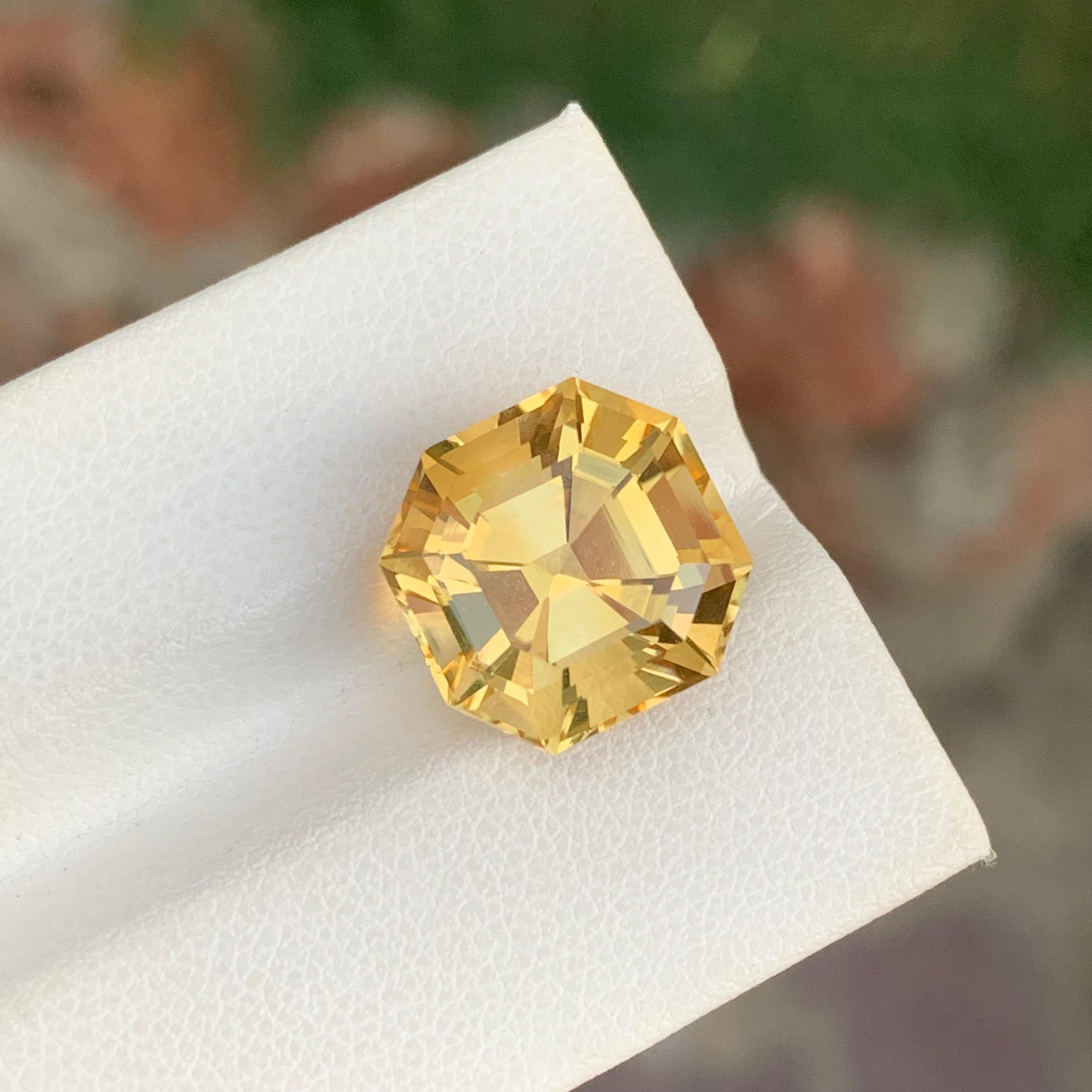 Pierre précieuse de forme hexagonale, citrine jaune naturelle facettée de 8,75 carats en vente 4
