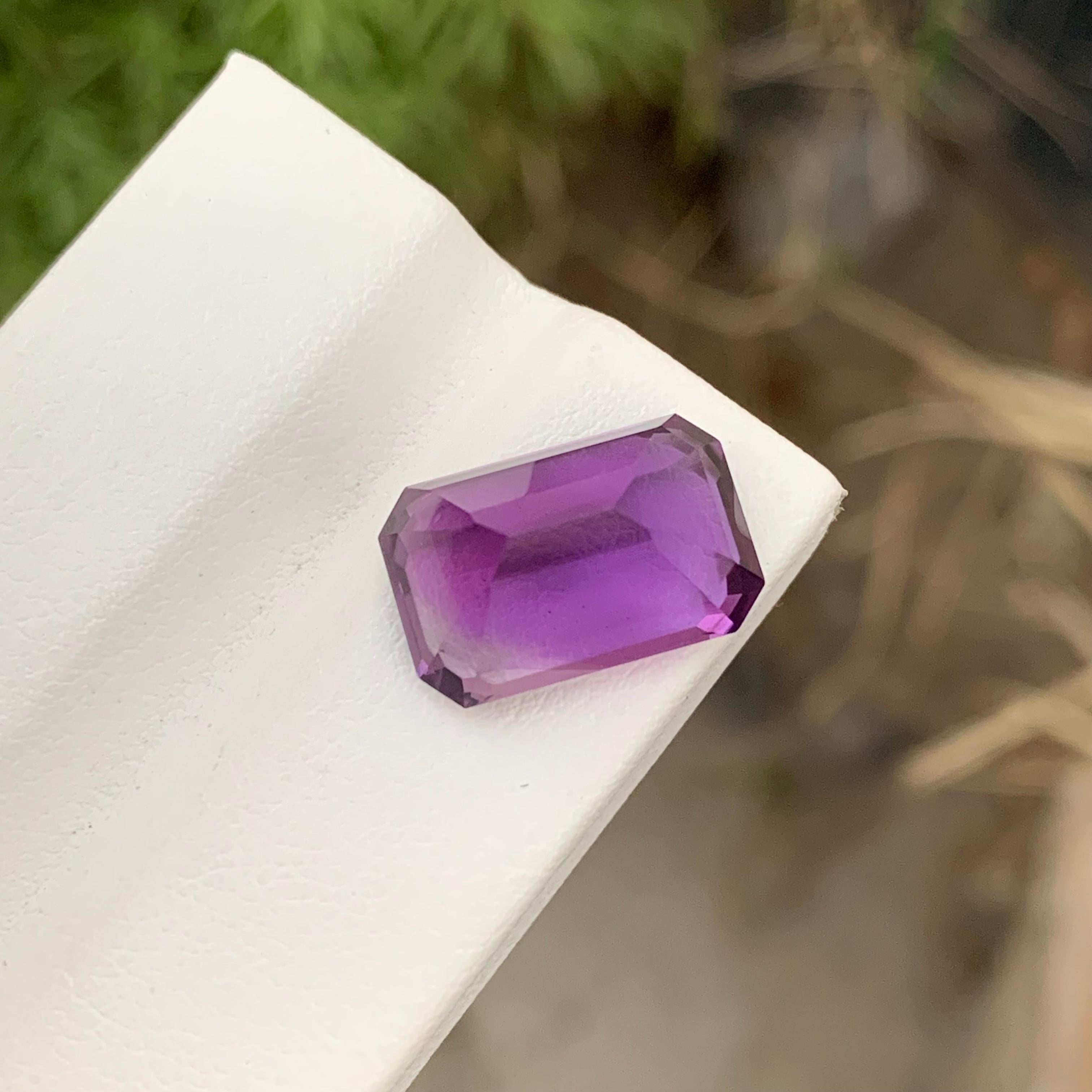 8.75 Carat Natural Loose Dark Purple Amethyst Emerald Shape Gem For Necklace  For Sale 7