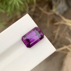 8.75 Carat Natural Loose Dark Purple Amethyst Emerald Shape Gem For Necklace